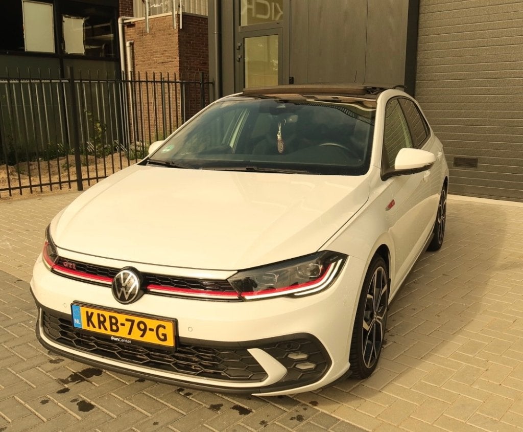 Volkswagen Polo 2.0 TSI 2022 full option, Dealer onderhouden, Stof, 4 cilinders, 1984 cc