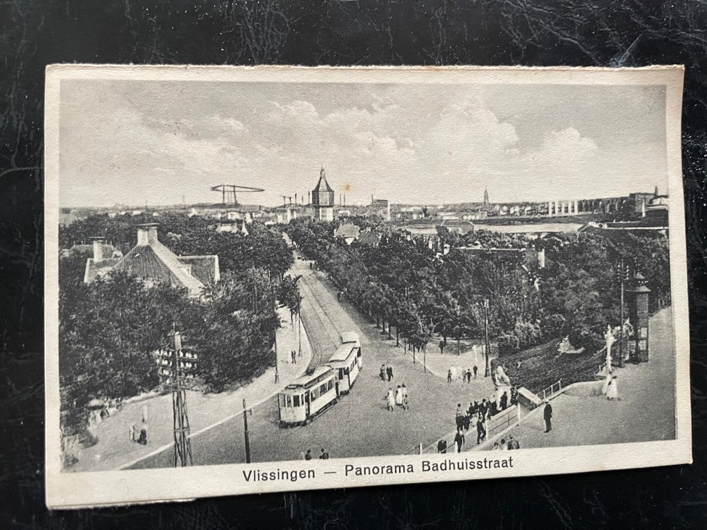 ansichtkaart van Vlissingen , Panorama Badhuisstraat., Verzenden, Voor 1920, Zeeland
