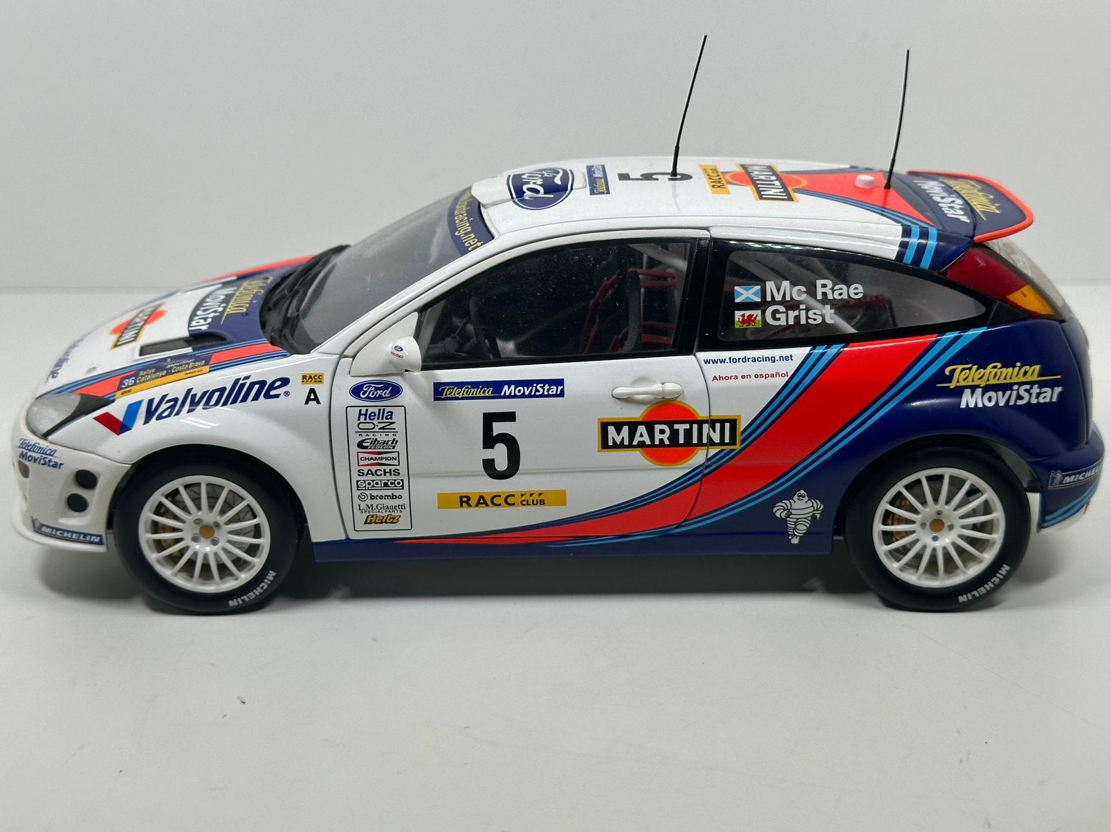 AUTOART 1:18 FORD FOCUS WRC McRAE #5 RALLY CATALUNYA 2000, Ophalen of Verzenden, Nieuw, Auto, Autoart