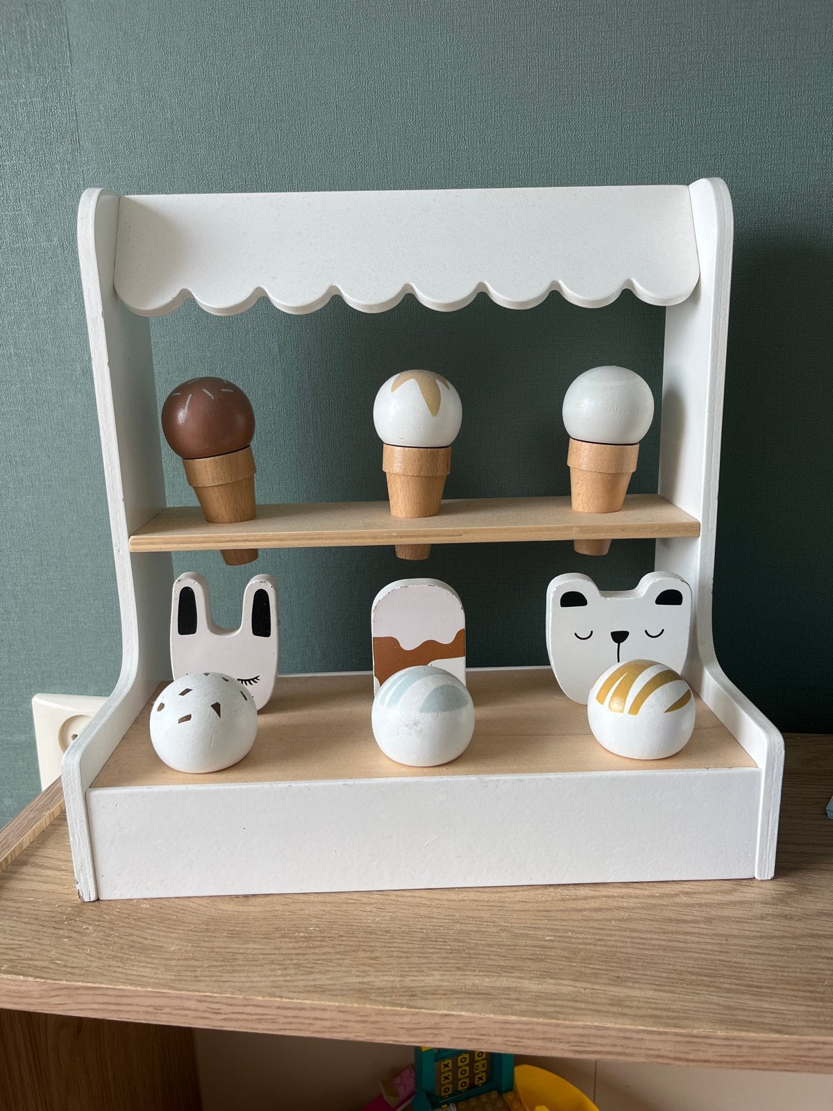 Petite Amelie Ijskraampje met minimale gebruikssporen, Kinderen en Baby's, Speelgoed | Houten speelgoed, Ophalen, Zo goed als nieuw