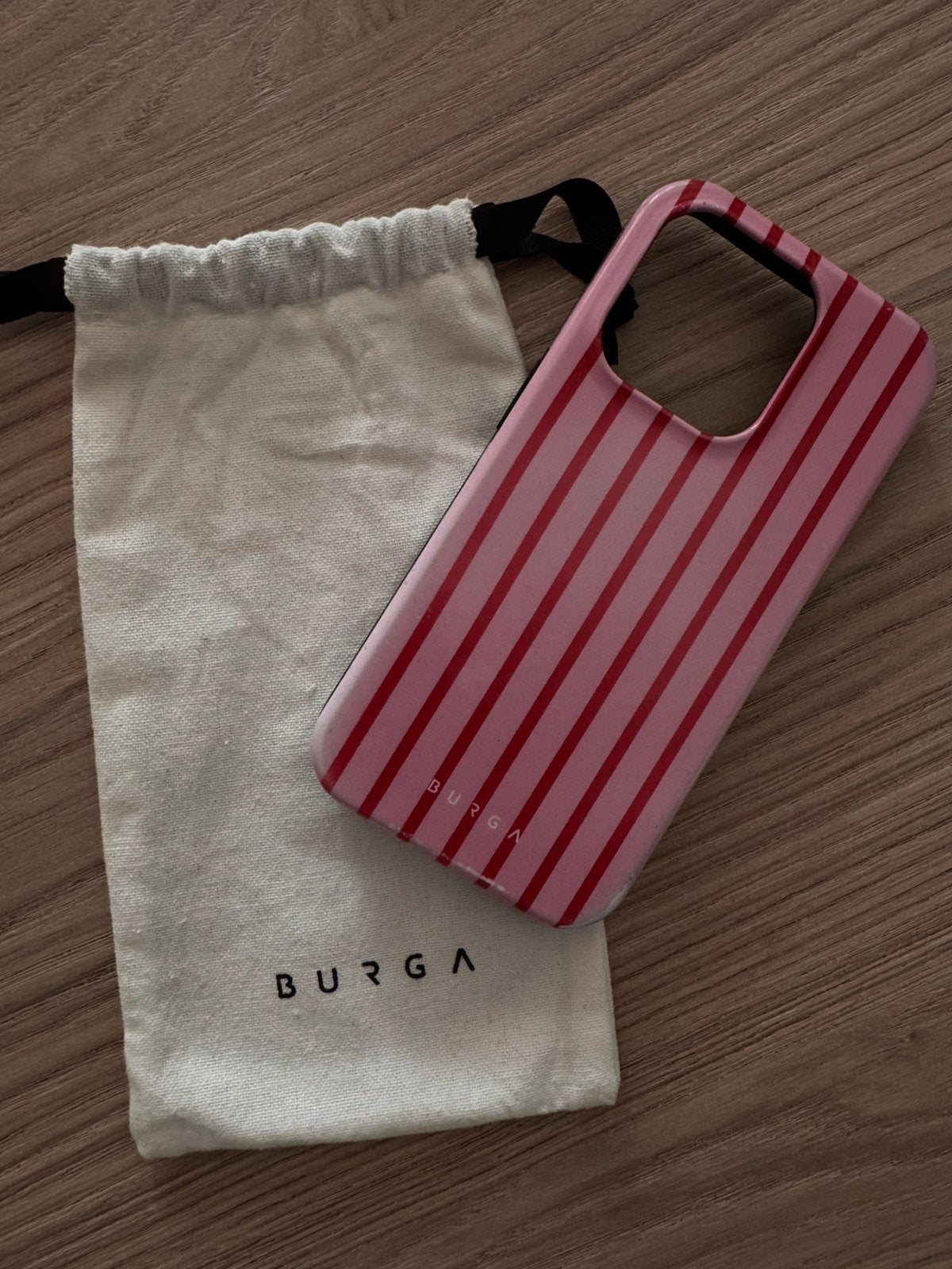 BURGA telefoonhoesje iPhone 15 pro, Ophalen, Zo goed als nieuw, Burga