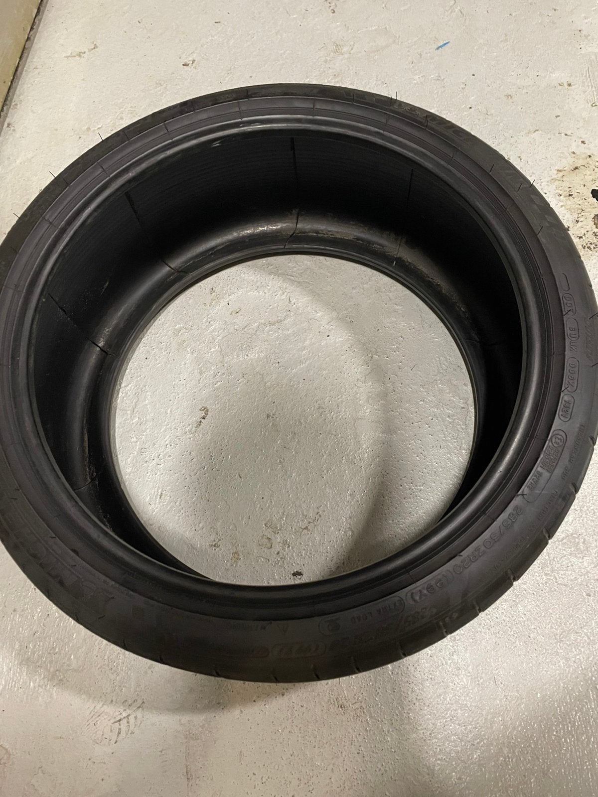 Michelin 285-30-20 bridgestone 245-35-20, Ophalen, 245 mm, Band(en), 20 inch