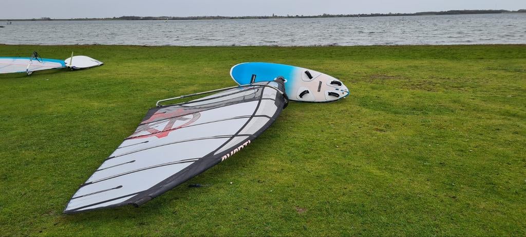 Avanti Tempest 7.7 windsurfzeil, Watersport en Boten, Ophalen, Gebruikt, Zeil, Met draagtas