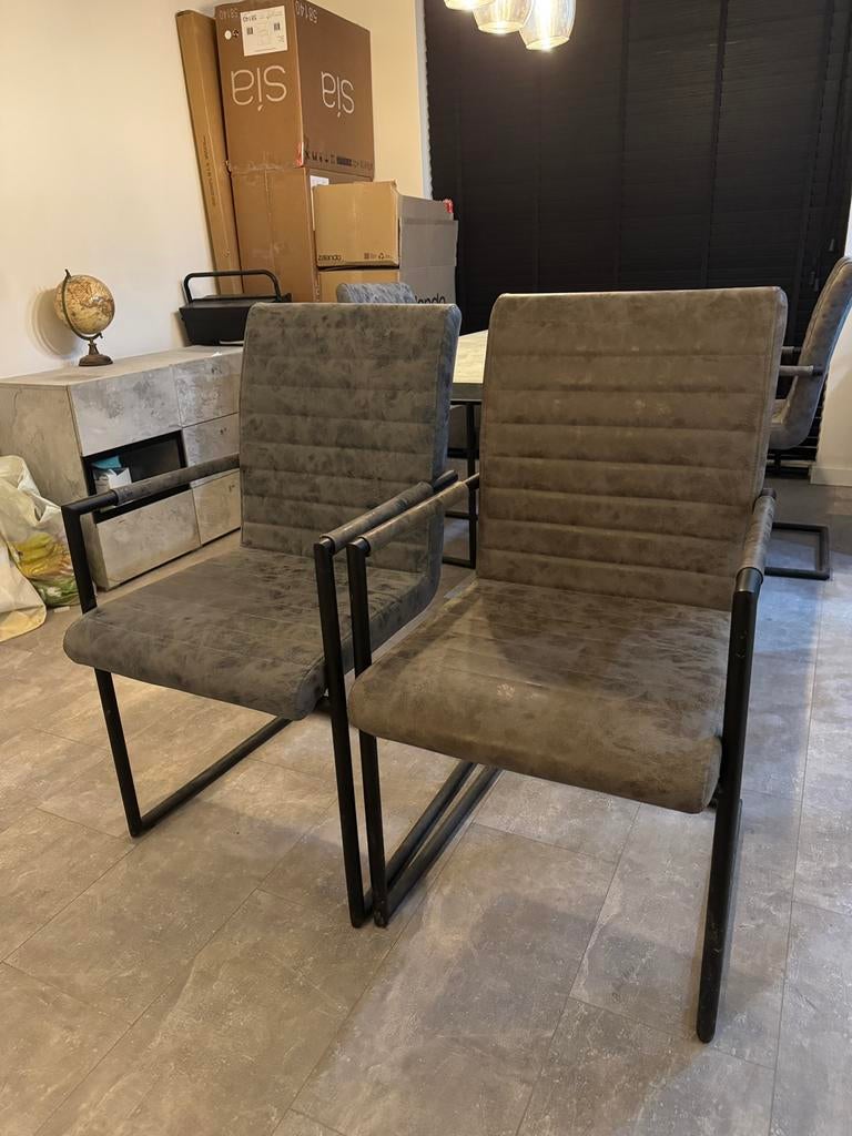 4 Eettafel Stoelen, Ophalen, Gebruikt, Grijs, Vier