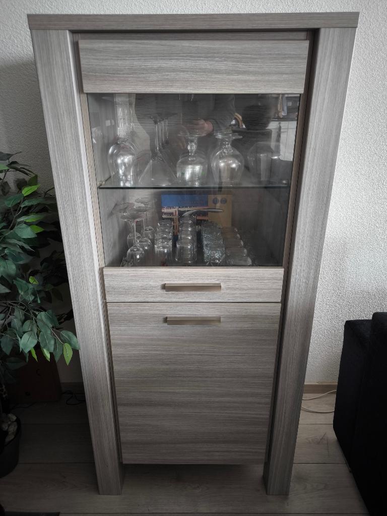 Grijze Buffetkast Tom (69 cm x 50 cm x 149 cm), Vitrinekast, Met deur(en), 100 tot 150 cm, Zo goed als nieuw, Modern