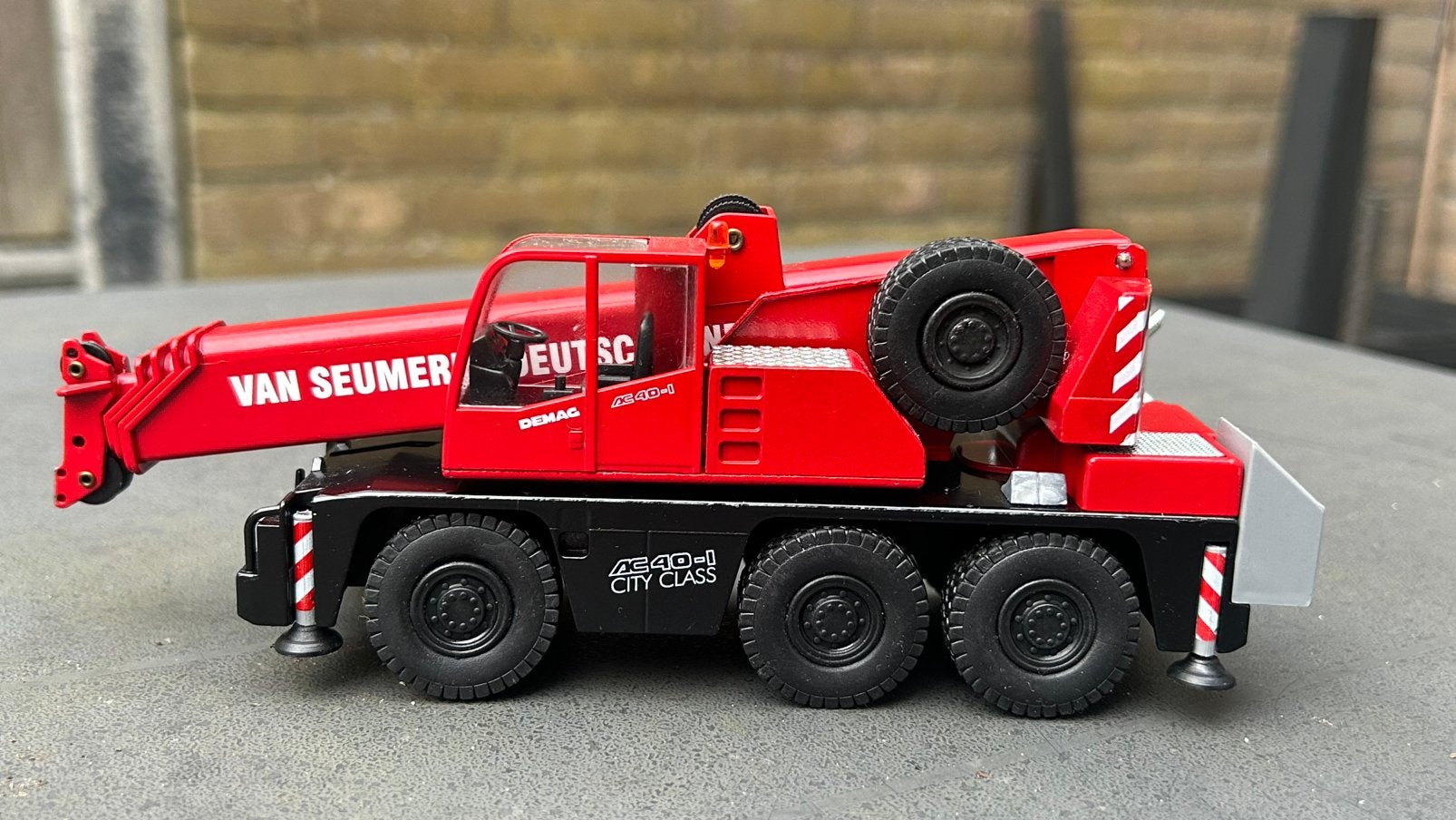 Van Seumeren Deutschland Demag AC40 (Conrad) 1:50, Ophalen of Verzenden, Zo goed als nieuw, Hijskraan, Tractor of Landbouw, Conrad