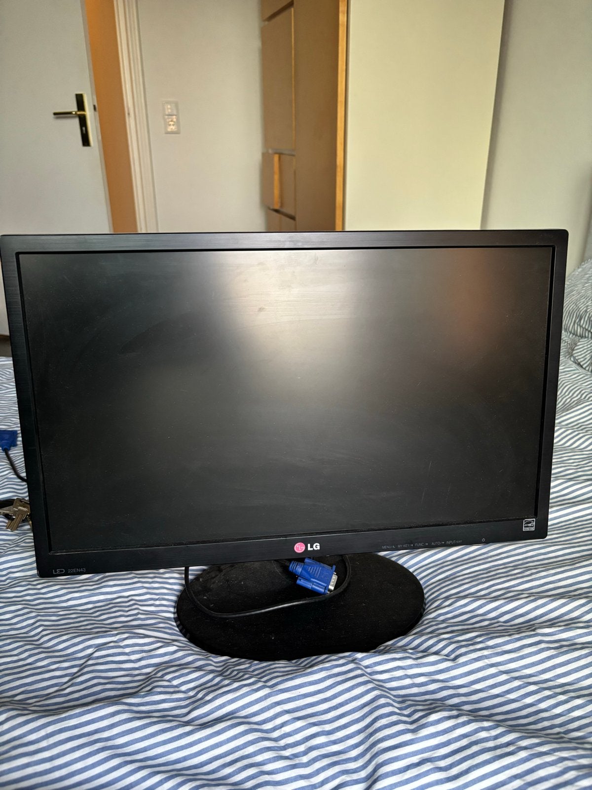 LG monitor 22EN43VQ-B Monitor - Full HD, Computers en Software, Gaming, HDMI, 3 tot 5 ms, Kantelbaar