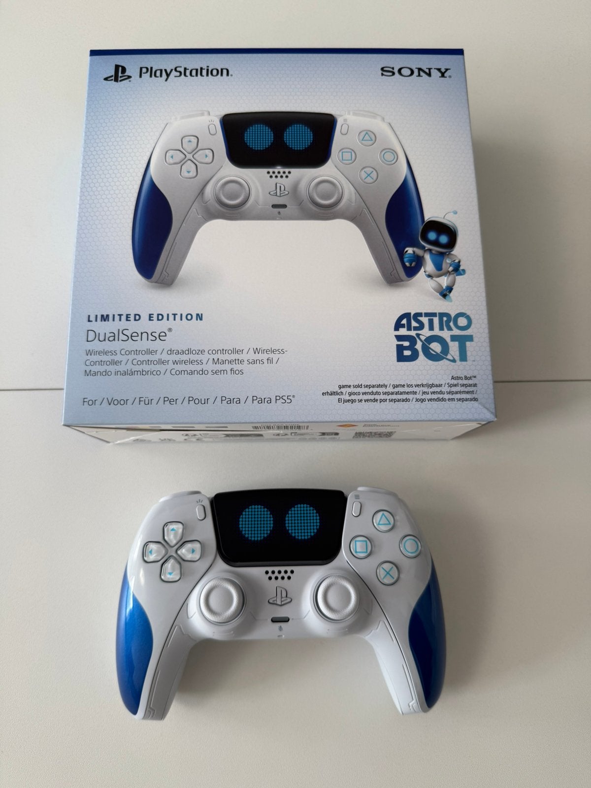 Astro Bot Dualsense Limited Edition V1, Ophalen of Verzenden, Nieuw, Controller