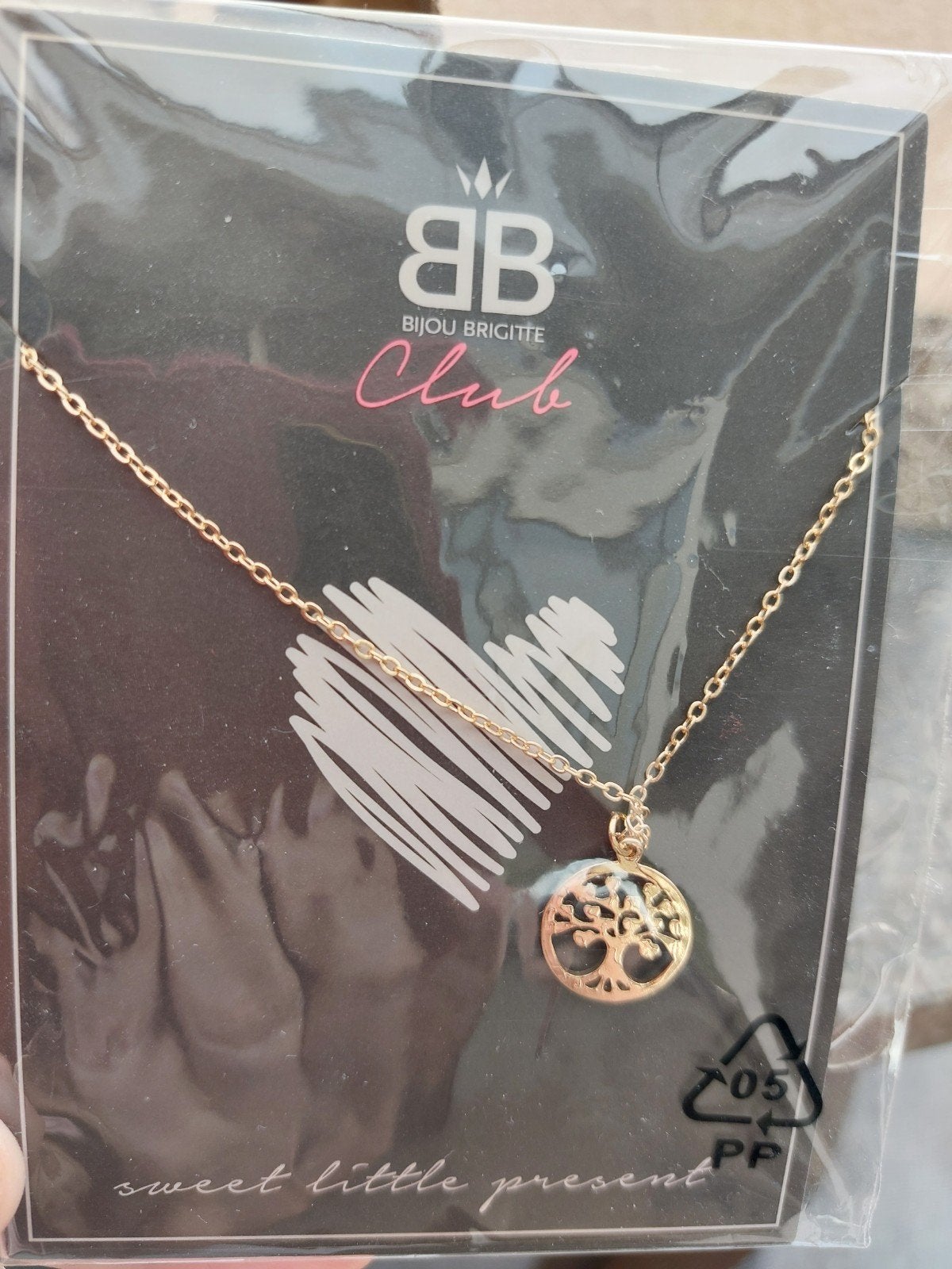 Goudkleurige ketting met levensboom hanger - Bijou Brigitte, Nieuw, Ophalen of Verzenden, Goud, Overige materialen