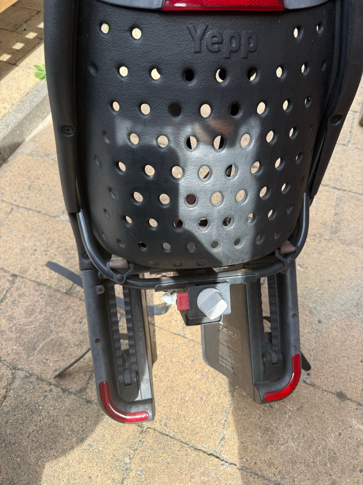 Yepp Achterzitje Fietsstoeltje Zwart, Ophalen, Achterzitje, 9 t/m 18 kg, Gebruikt