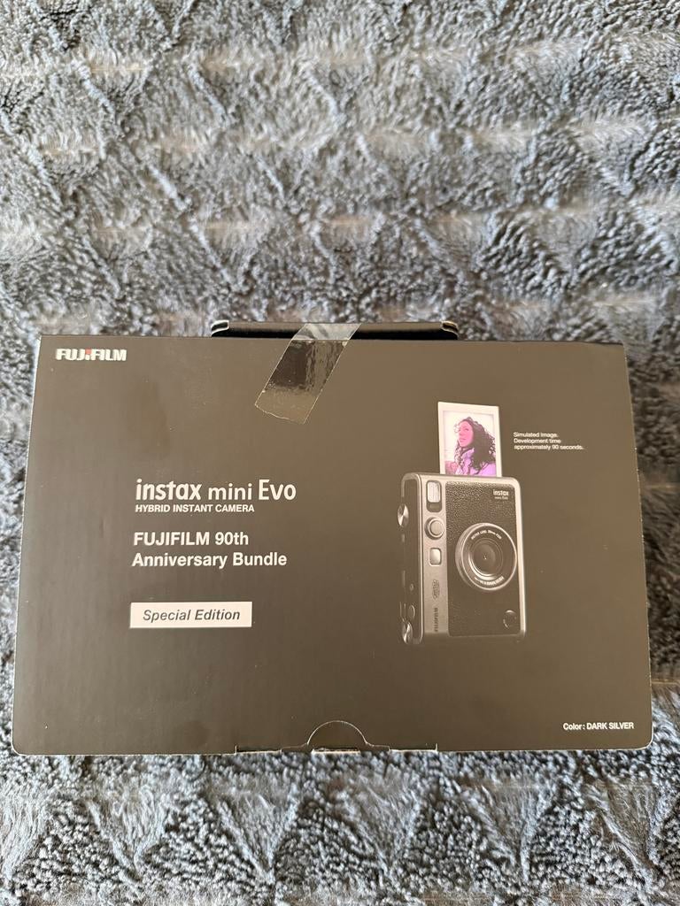 NIEW & ONGEOPEND Fujifilm Instax mini Evo 90th Anniversary, Audio, Tv en Foto, Fotocamera's Digitaal, Compact, Nieuw, Ophalen of Verzenden