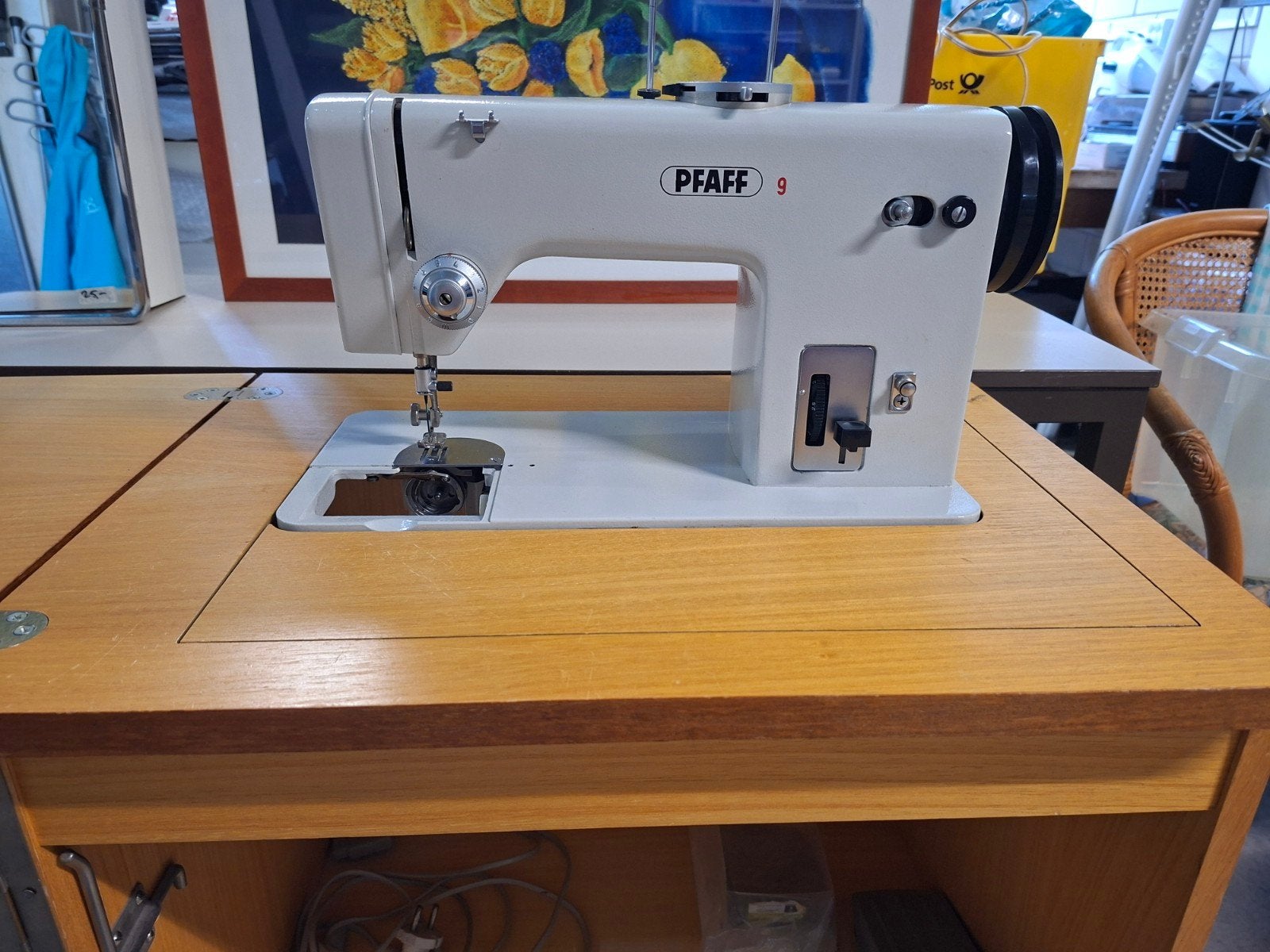 Vintage Pfaff Naaimachine in Houten Kast - Werkend, Ophalen