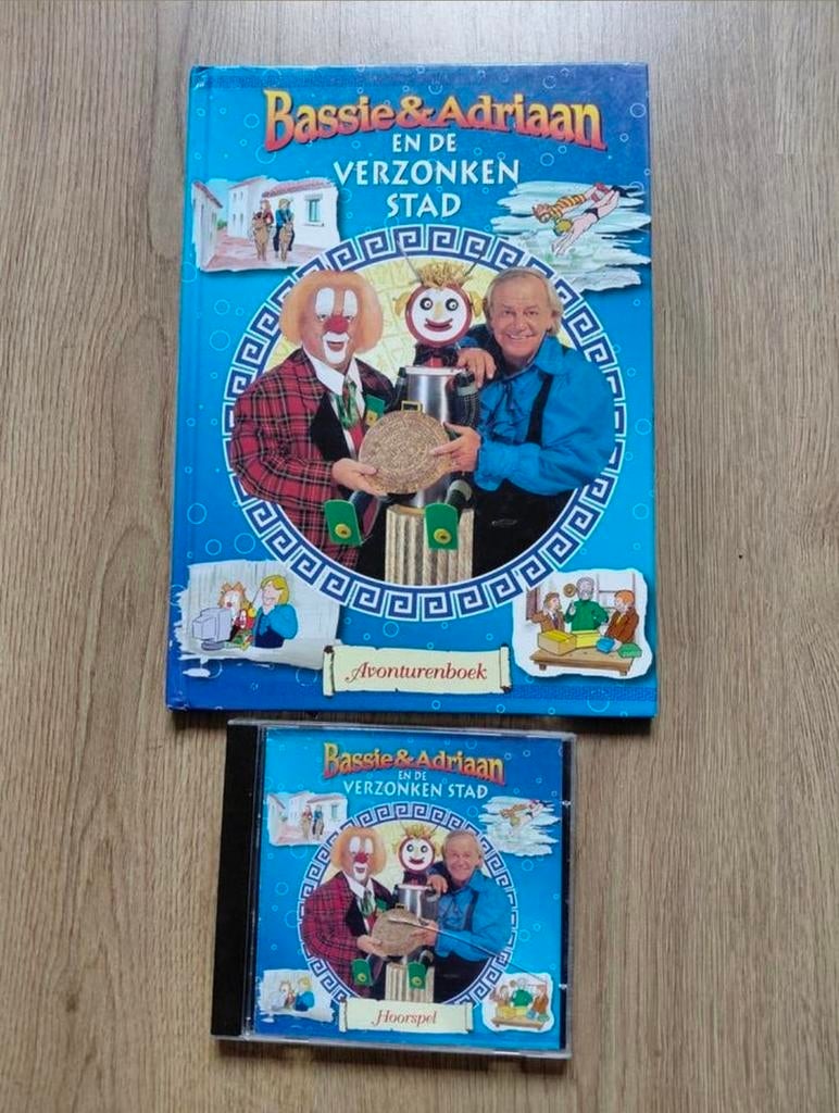 Bassie en Adriaan de verzonken stad hoorspel boek + cd., Gelezen, Fictie algemeen, Ophalen of Verzenden, Aad van toor