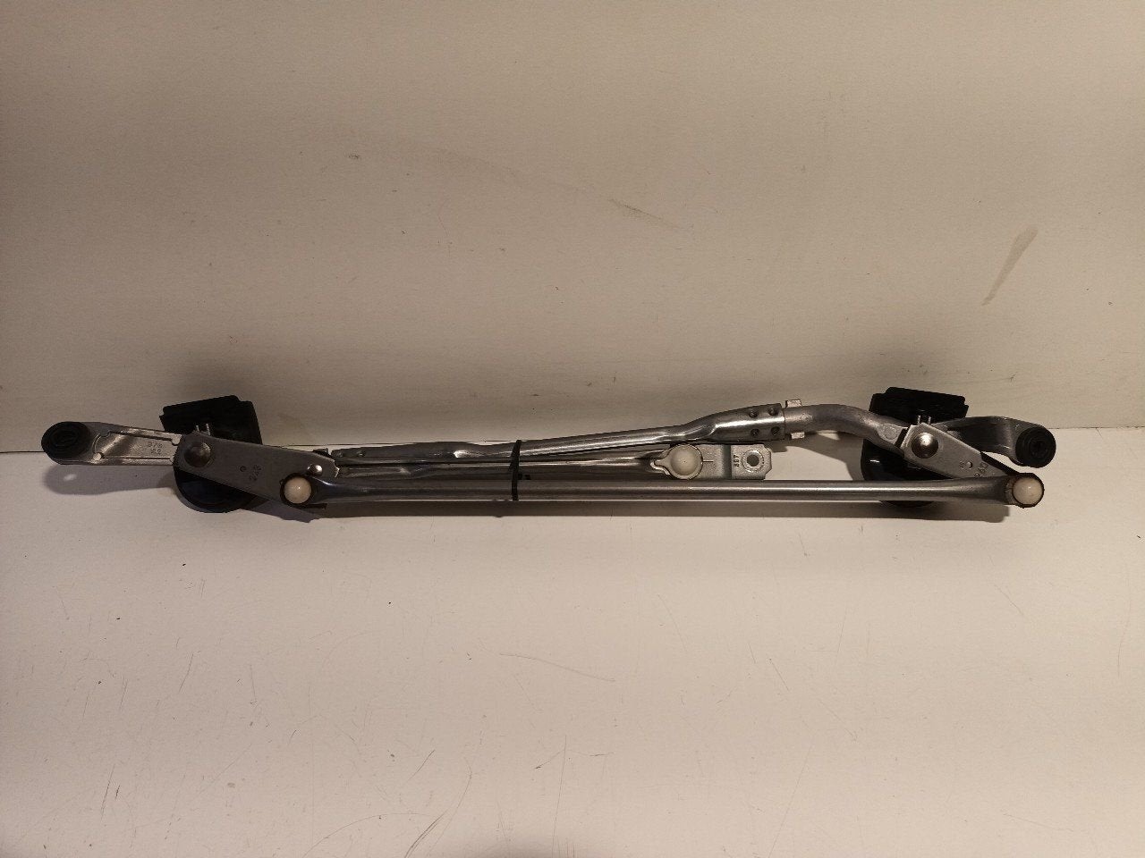 Ruitenwisser mechaniek voor Suzuki Swift, Onderdelen@venauto.nl, Van der Ven Autorecycling B.V., Gebruikt, Ettenseweg 76, 4706 PB Roosendaal, The Netherlands