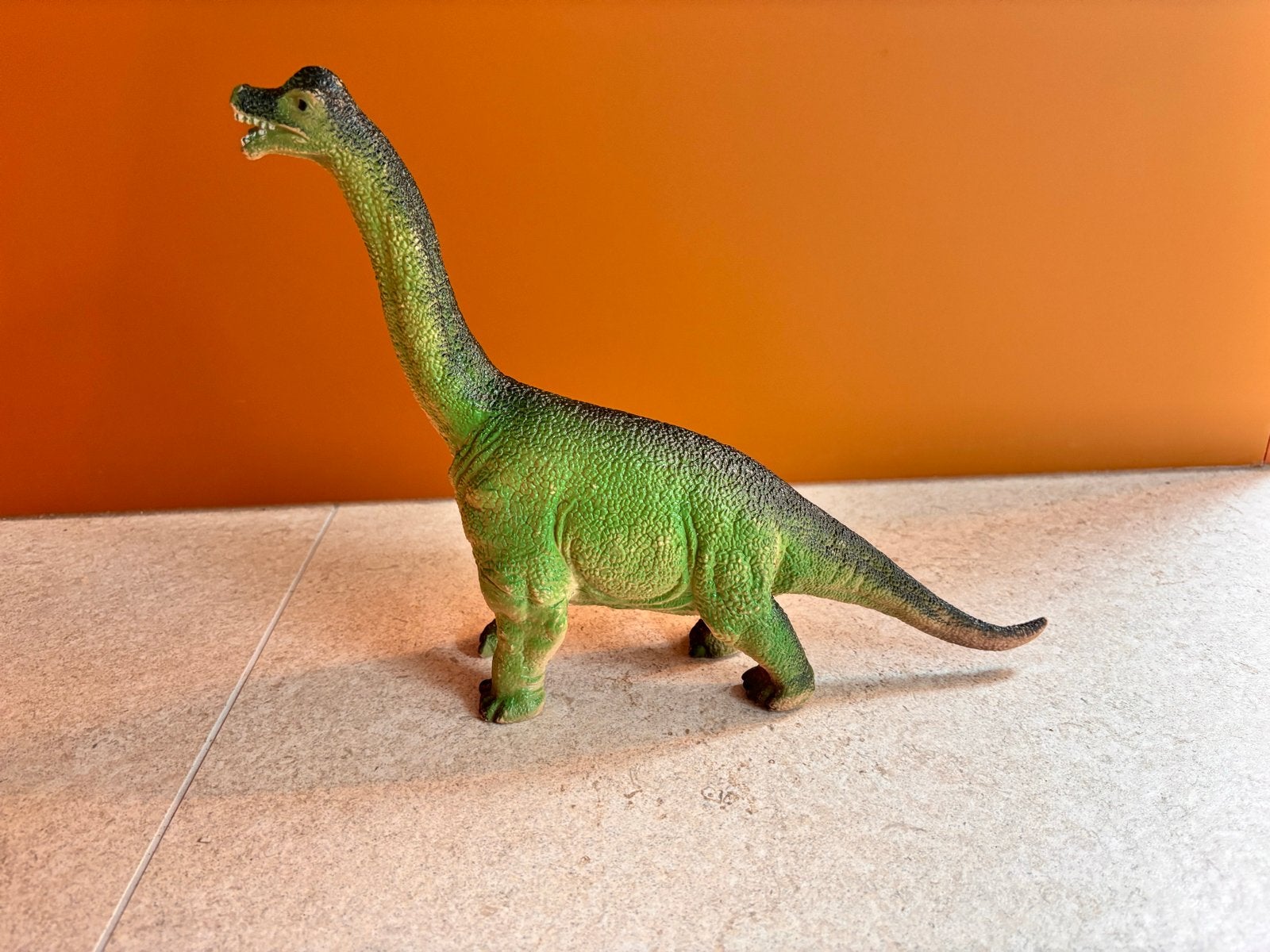 Brachiosaurus Speelgoed Dinosaurus - Zacht & Stevig 27cm, Ophalen of Verzenden, Nieuw, Jongen of Meisje