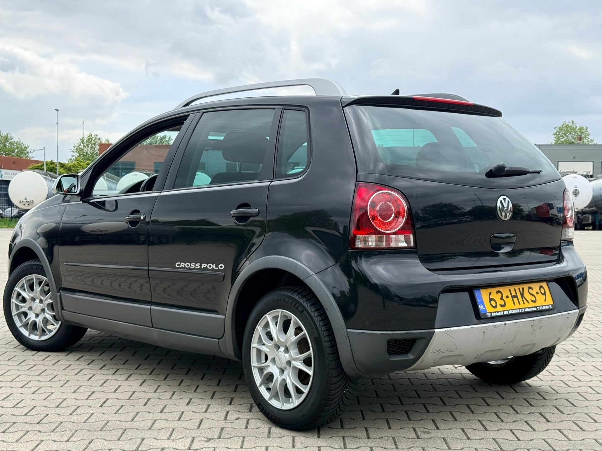 Volkswagen Polo 1.4-16V Cross, Gebruikt, Zwart, Origineel Nederlands, Bedrijf