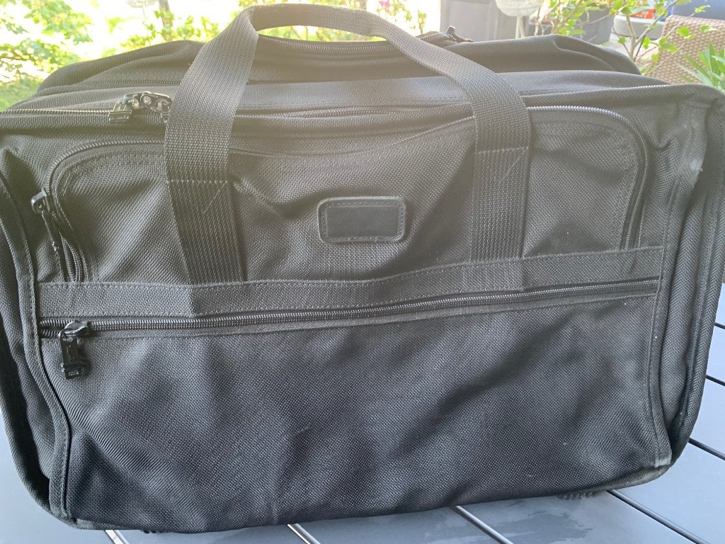 TUMI Alpha Garment Travel Satchel, Ophalen, Overige materialen, Wieltjes, Gebruikt