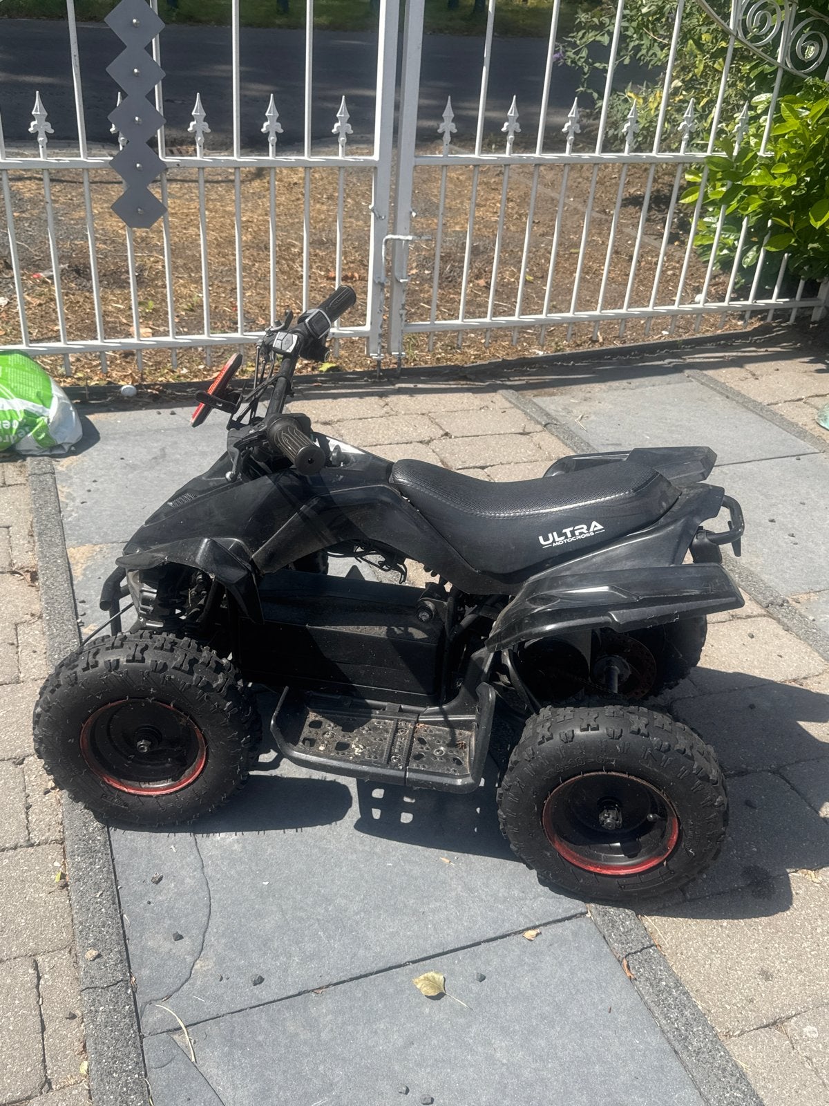 Elektrische kinderquad - Zonder accus, Ophalen, Gebruikt