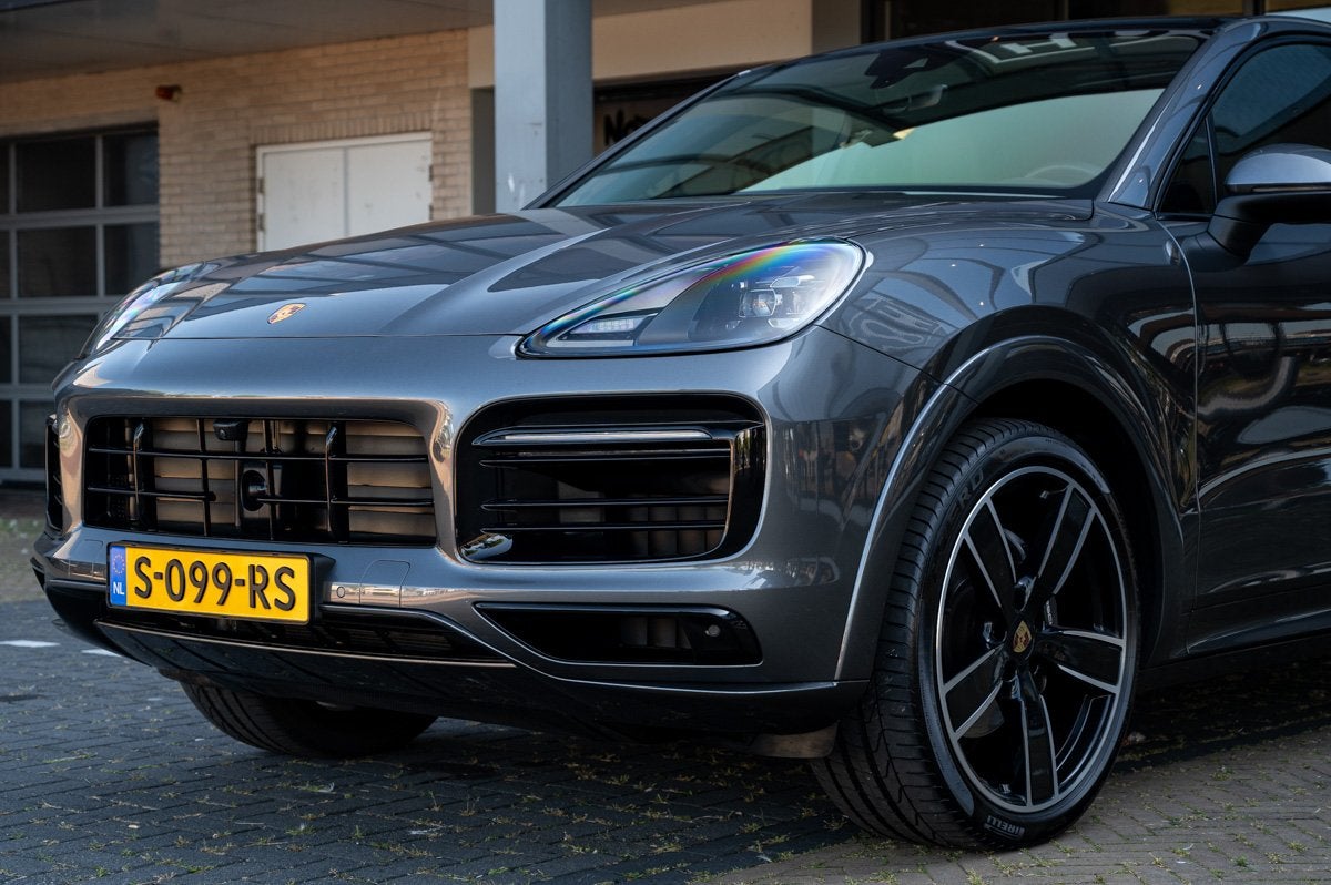 Porsche Cayenne Coupé 3.0 E-Hybrid SportDesign (bj 2022), Auto's, Porsche, Automaat, Cayenne, Gebruikt, Overige kleuren