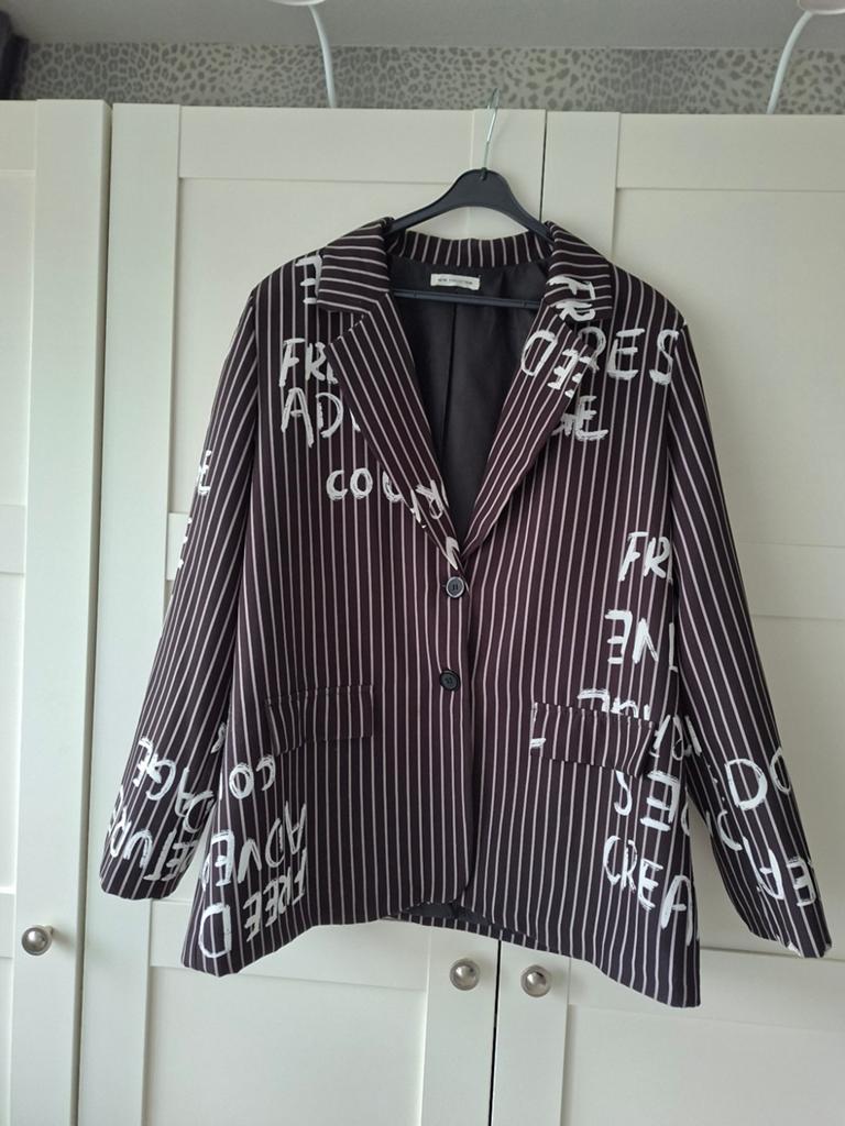 Zwart gestreept New Collection blazer one size, Maat 38/40 (M), Zwart, Nieuw, Ophalen of Verzenden