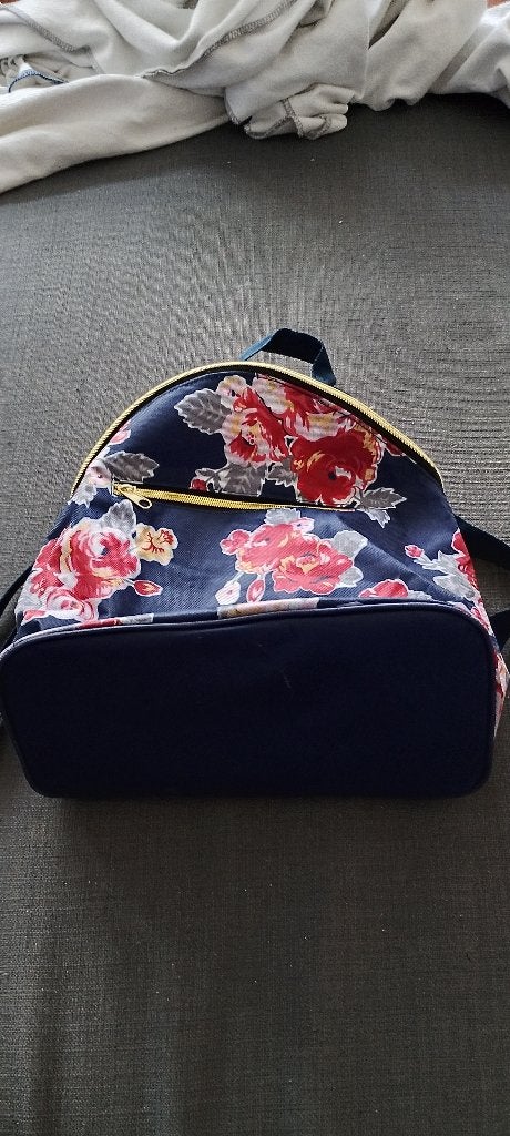 Klein Bloemen rugzak h25cm, br bodem 29cm, diep 15 cm, Sieraden, Tassen en Uiterlijk, Tassen | Rugtassen, Minder dan 30 cm, Nieuw