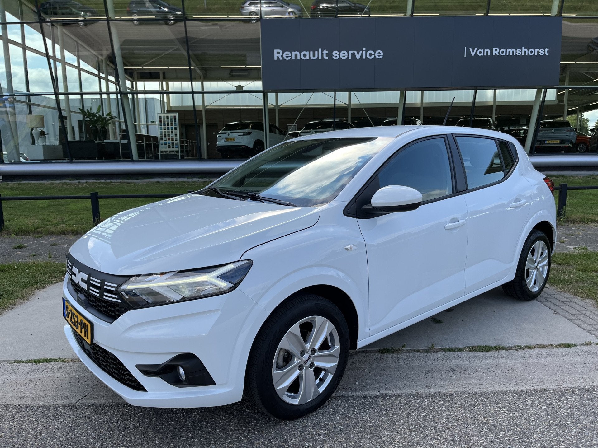 Dacia Sandero 1.0 TCe 90 Expression / Automaat / Apple Carpl, Gebruikt, Euro 6, 1073 kg, Origineel Nederlands