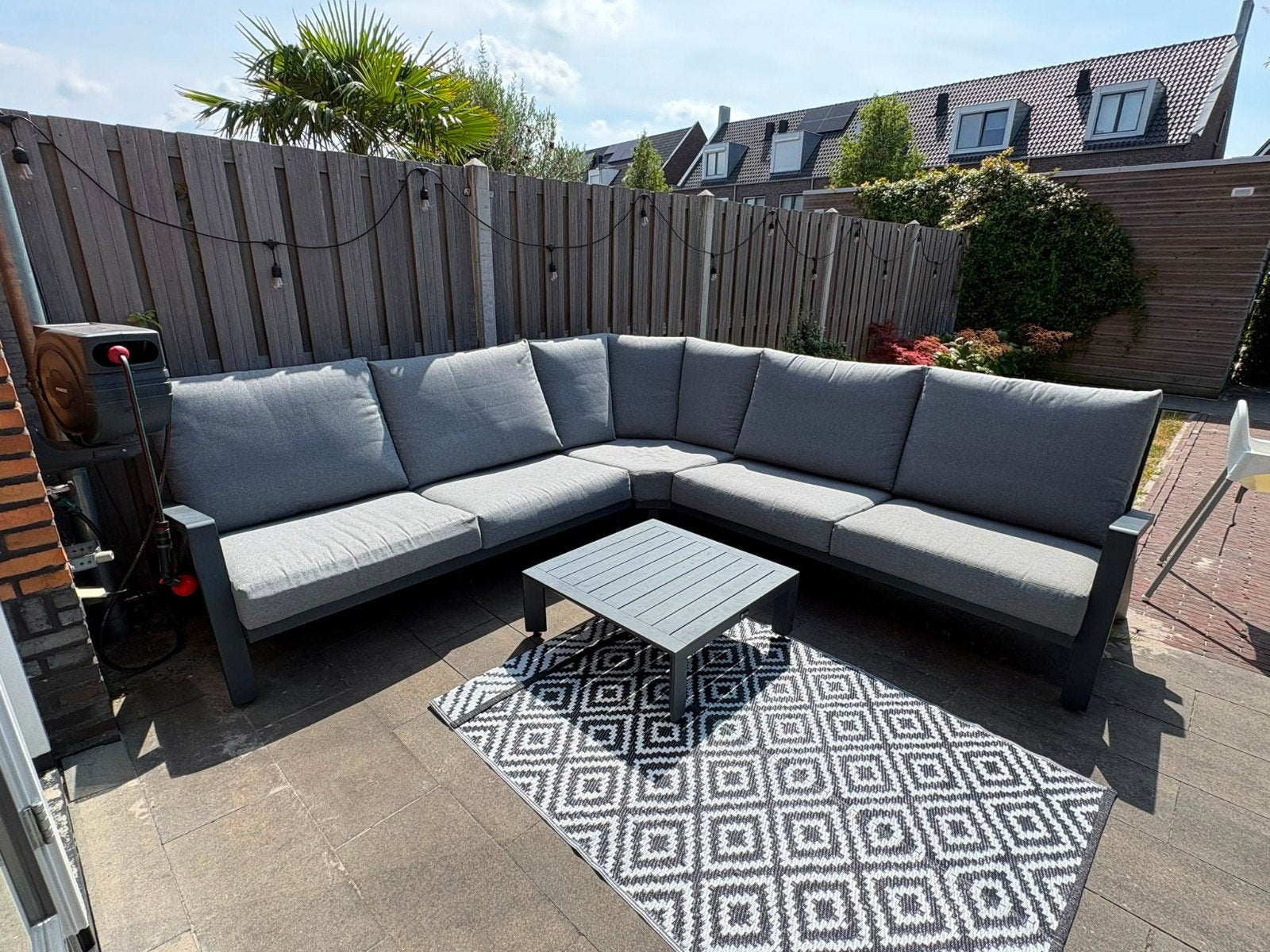 Santika Cinta hoekloungeset 4-delig incl. hoes, Ophalen, 5 zitplaatsen, Aluminium, Zo goed als nieuw
