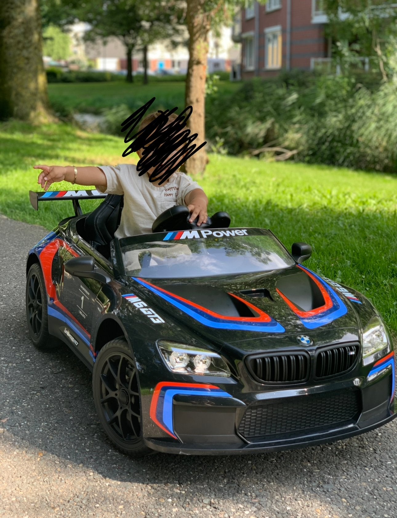 BMW M elektrische kinderauto met afstandsbediening, Kinderen en Baby's, Speelgoed | Speelgoedvoertuigen, Ophalen of Verzenden