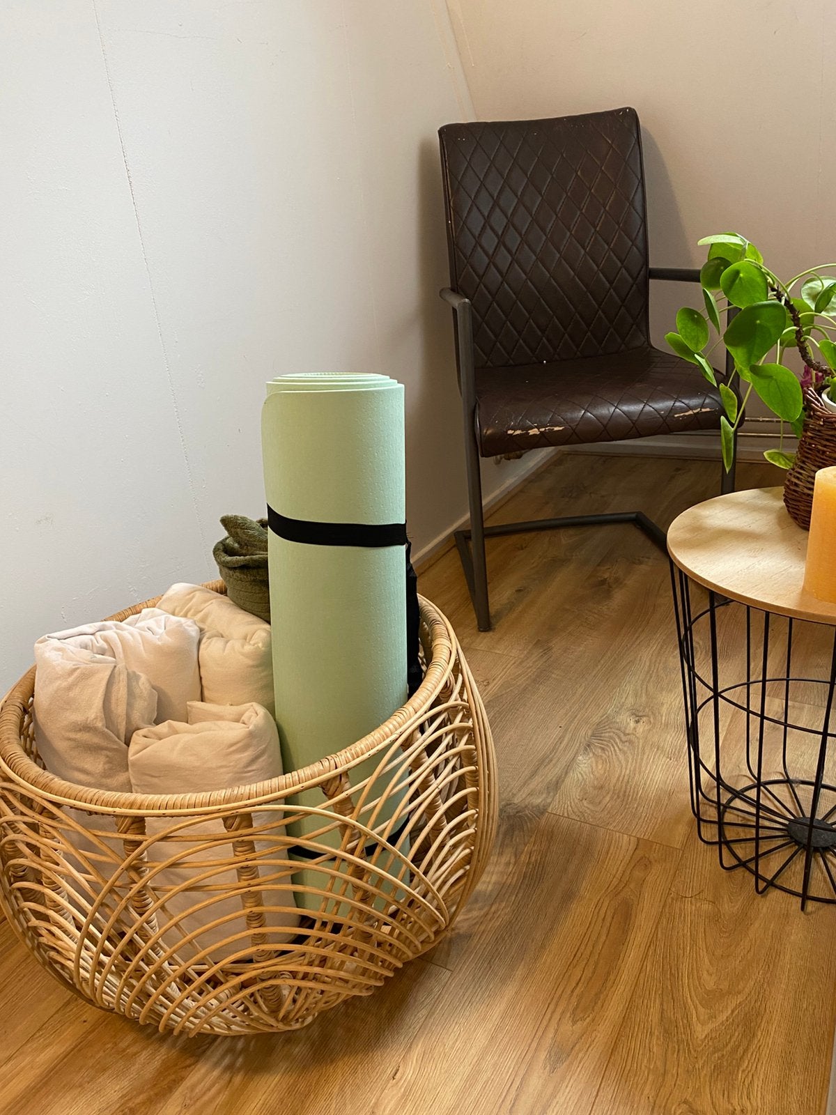 Rotan (rieten) mand – 56 cm doorsnede, Ophalen, Mand, Rond, Zo goed als nieuw