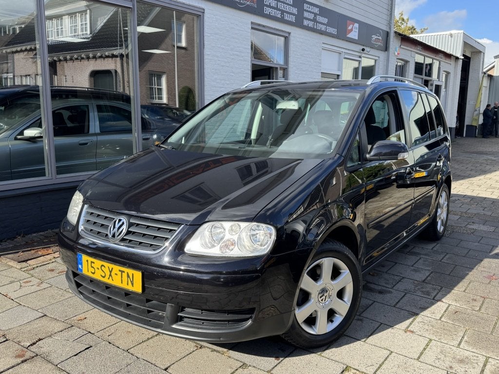 Volkswagen Touran 2.0-16V FSI Business *NAP*AUT*, Automaat, Stof, Gebruikt, Zwart