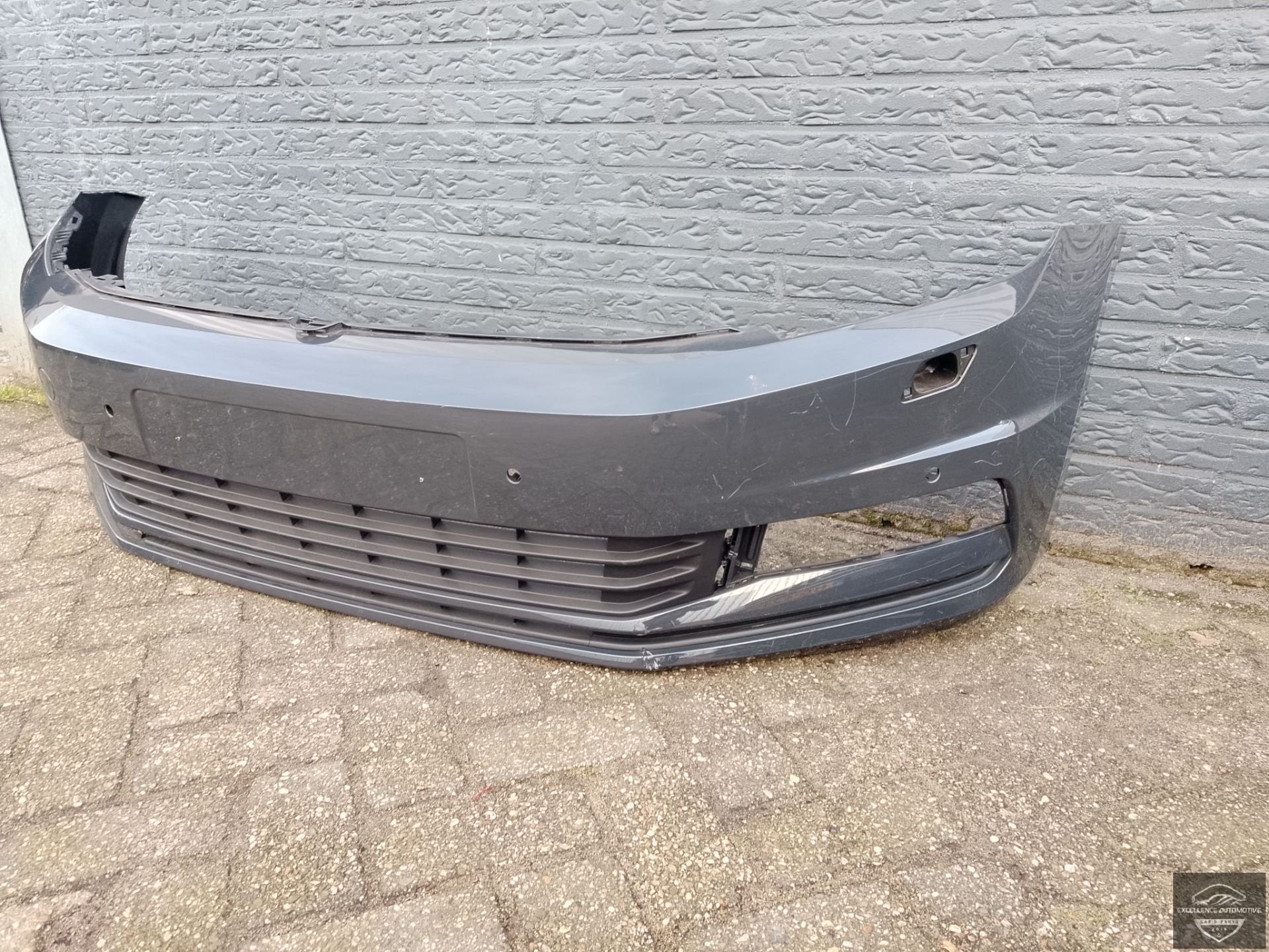VW Touran 5T 5TA 2015+ Voorbumper Bumper 6xPDC KLS Origineel, Gebruikt, Volkswagen, Volkswagen AG, Bumper