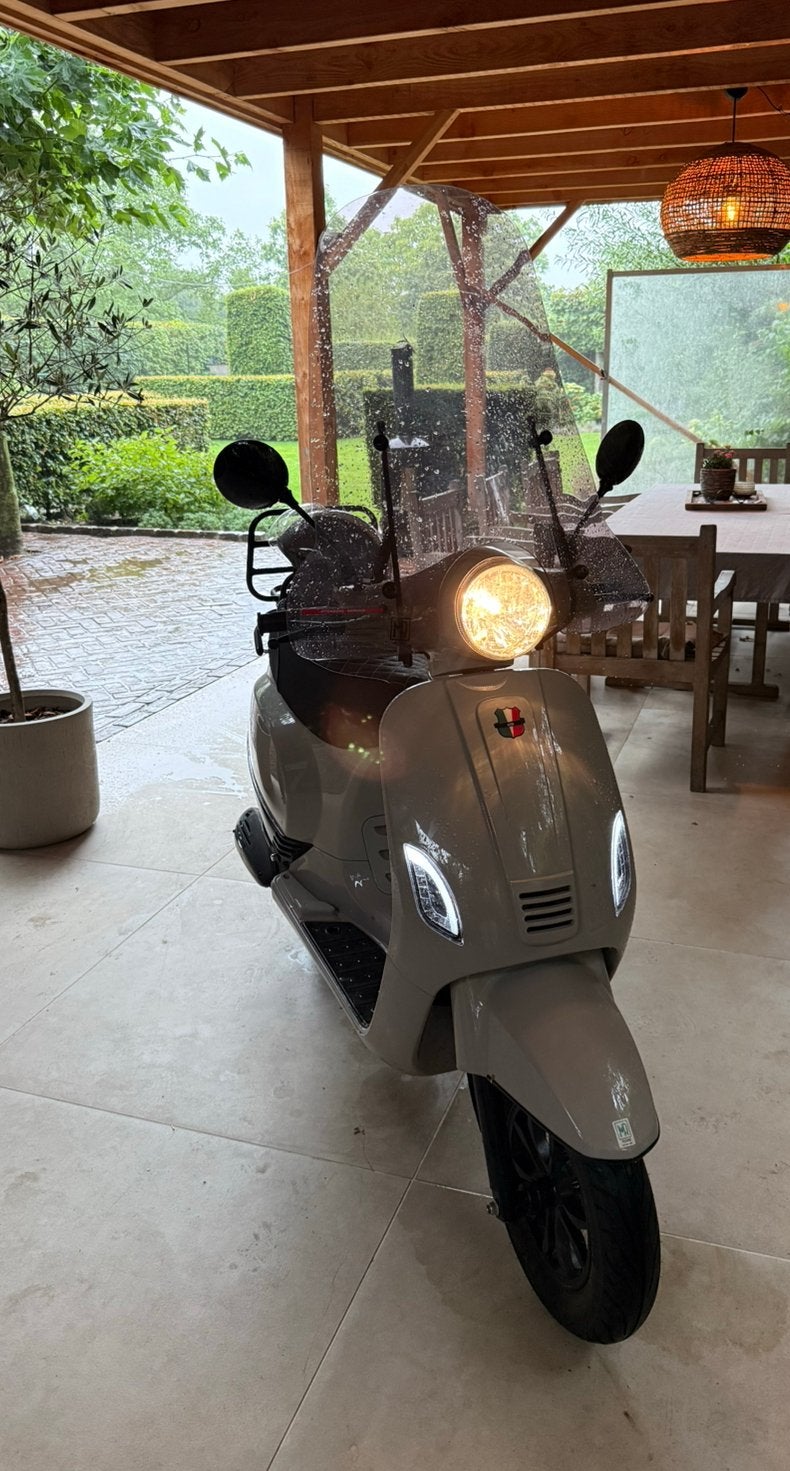 Scooter GTS toscana 2020, Fietsen en Brommers, Zo goed als nieuw, Benzine, Ophalen, Overige merken