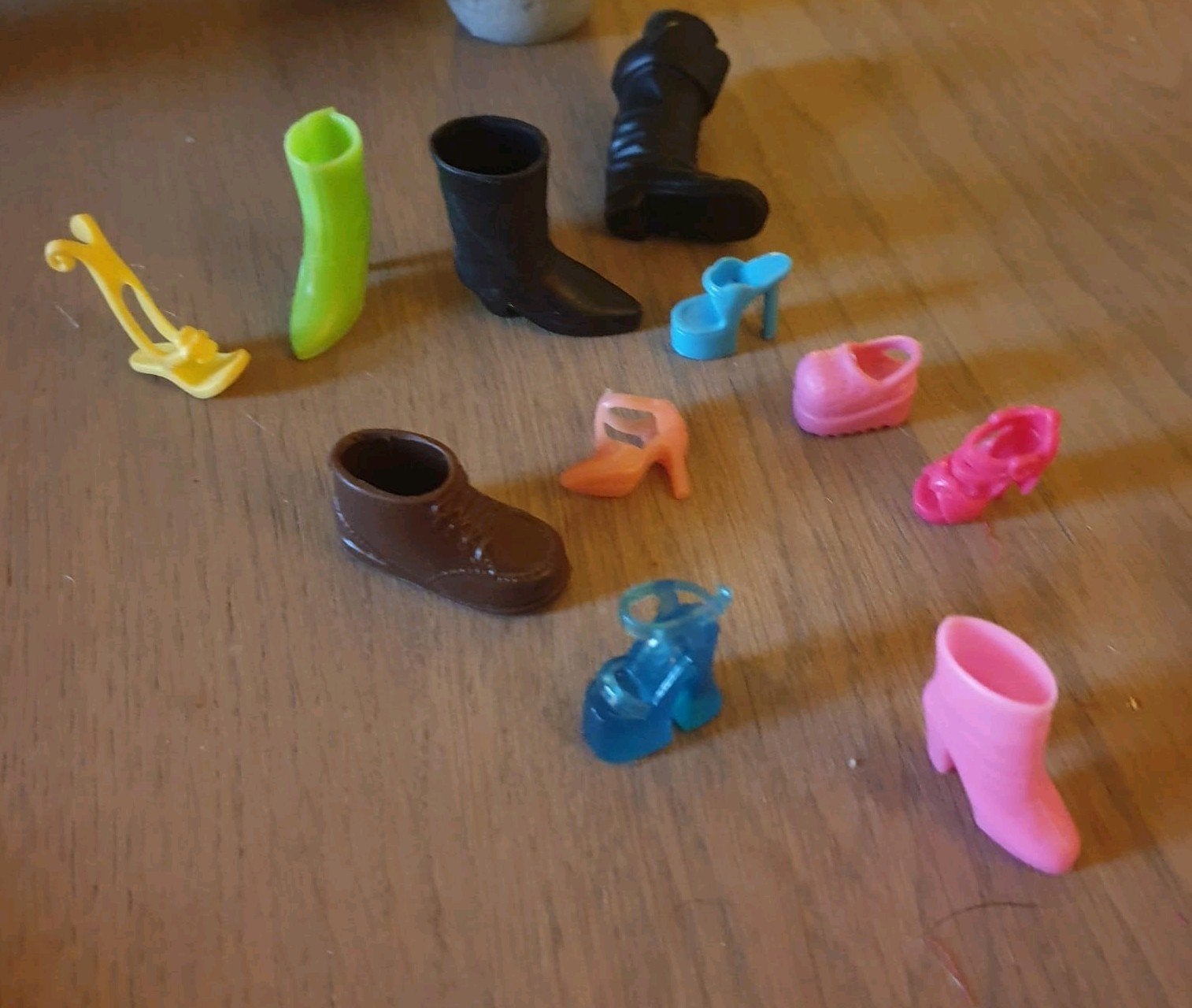 Losse enkele barbies schoentjes laarsjes voor Barbie, Ophalen of Verzenden, Gebruikt, Barbie