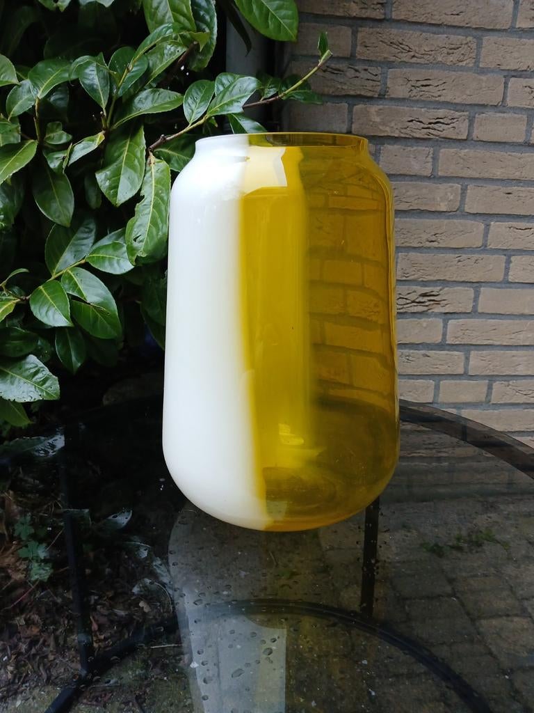 Glazen gele en witte vaas, 30 cm hoog, Ophalen, Geel, Nieuw, Glas