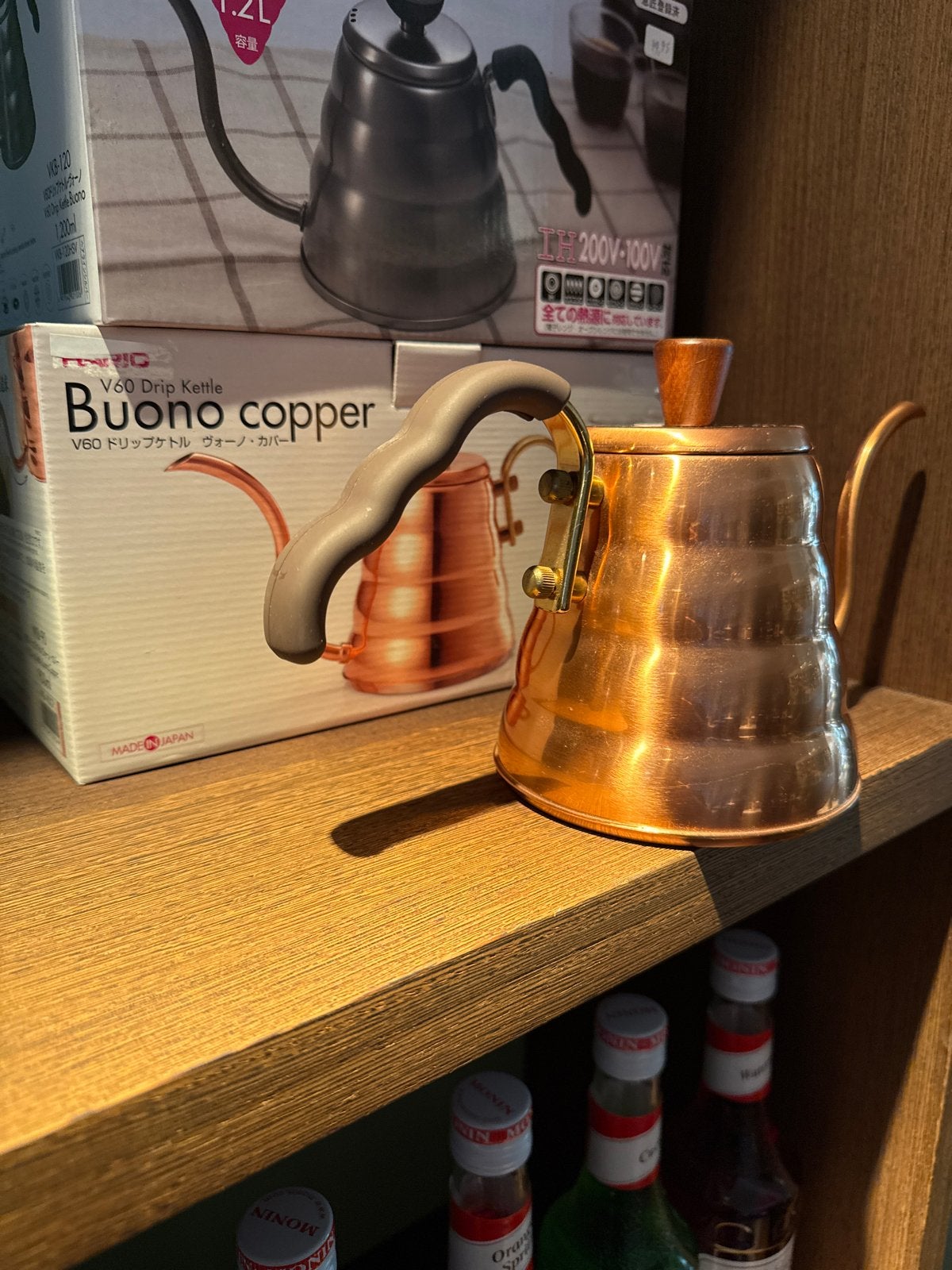 Hario V60 Buono Copper Drip Kettle - Koperen Waterketel, Theepot/fluitketel, Ophalen of Verzenden, Zo goed als nieuw, Metaal