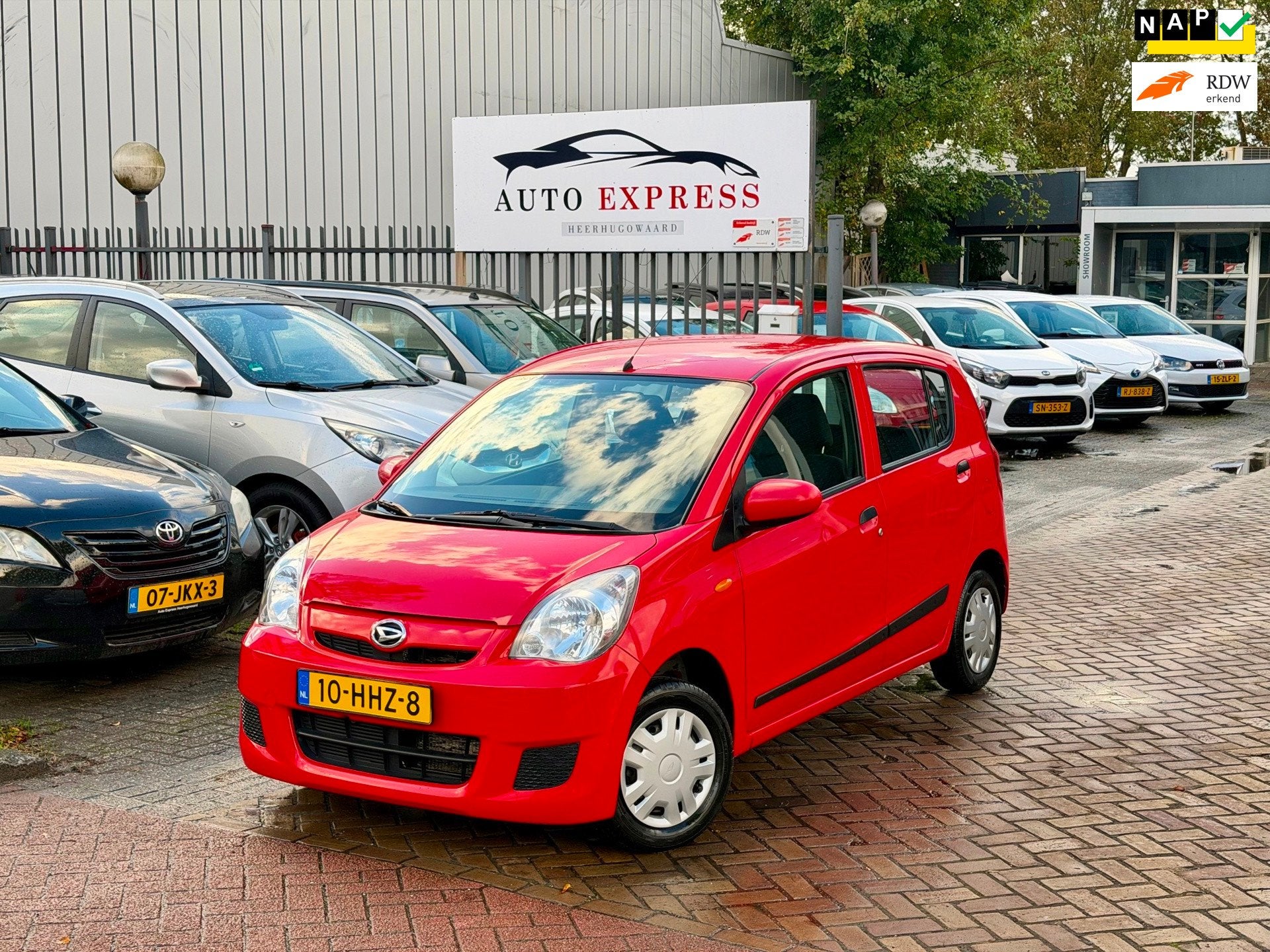 Daihatsu Cuore 1.0 Trend Aut/stuurbekrachtiging/1E Eigenaar/, Auto's, Dealer onderhouden, ABS, 18 €/maand, 4 stoelen