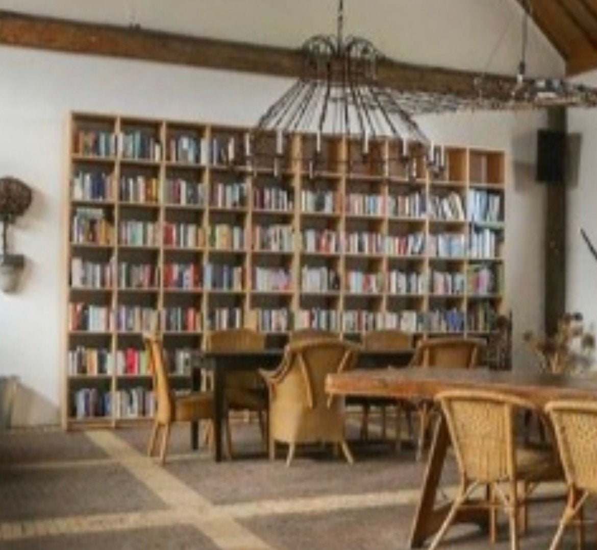 Noteborn design maatwerk modulaire boeken-/bibliotheekkast, Ophalen, Met plank(en), 200 cm of meer, Zo goed als nieuw