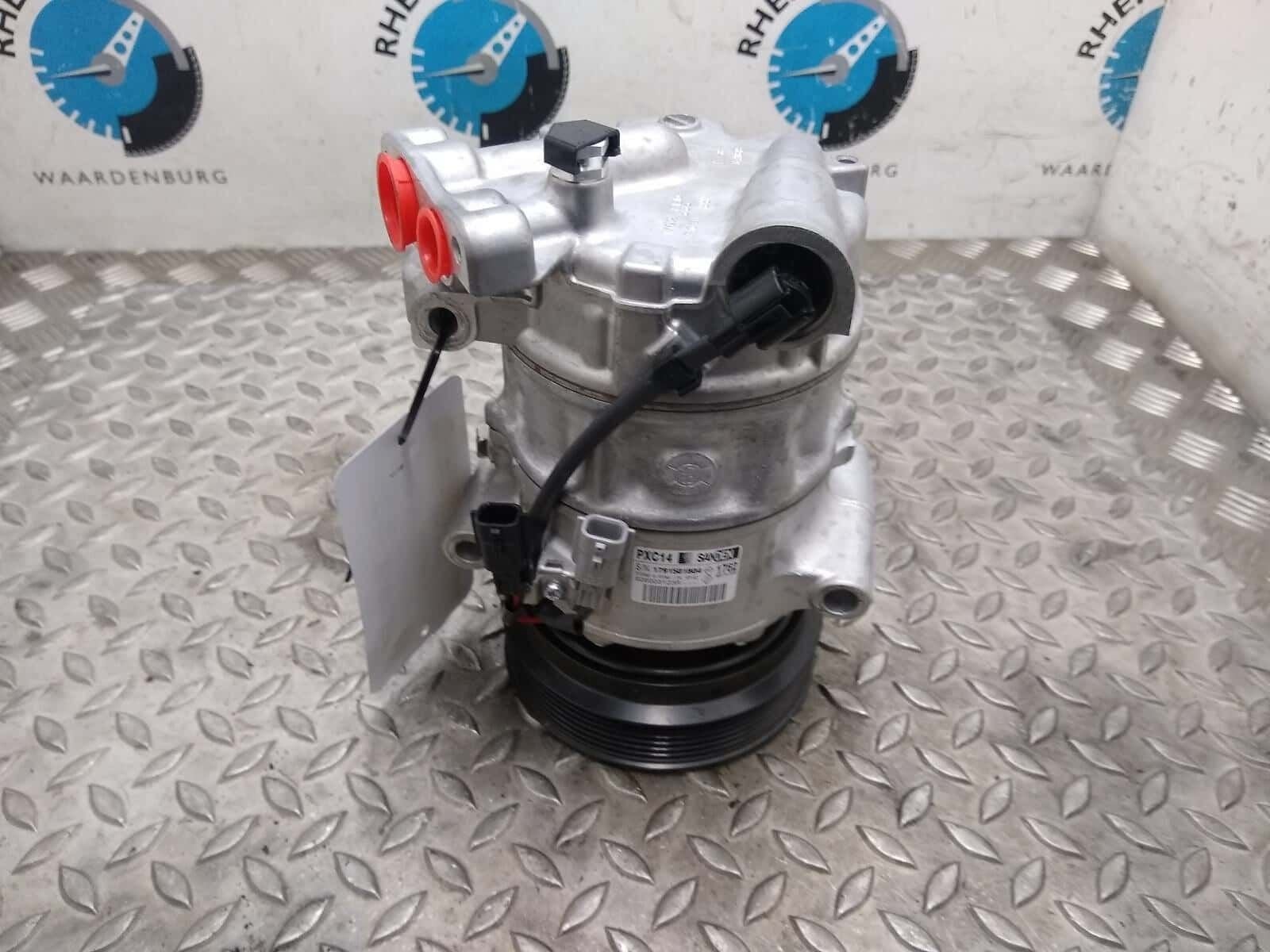 Renault Megane 2019, -, Renault, -, Nieuw