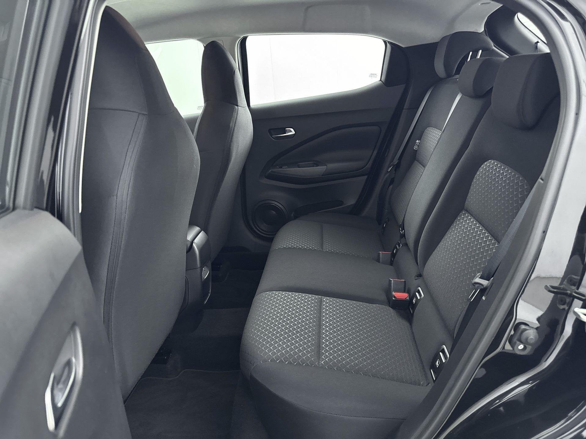 Foto 26 van Nissan Juke 1.0 DIG-T Acenta 114PK | Achteruitrijcamera | Ap