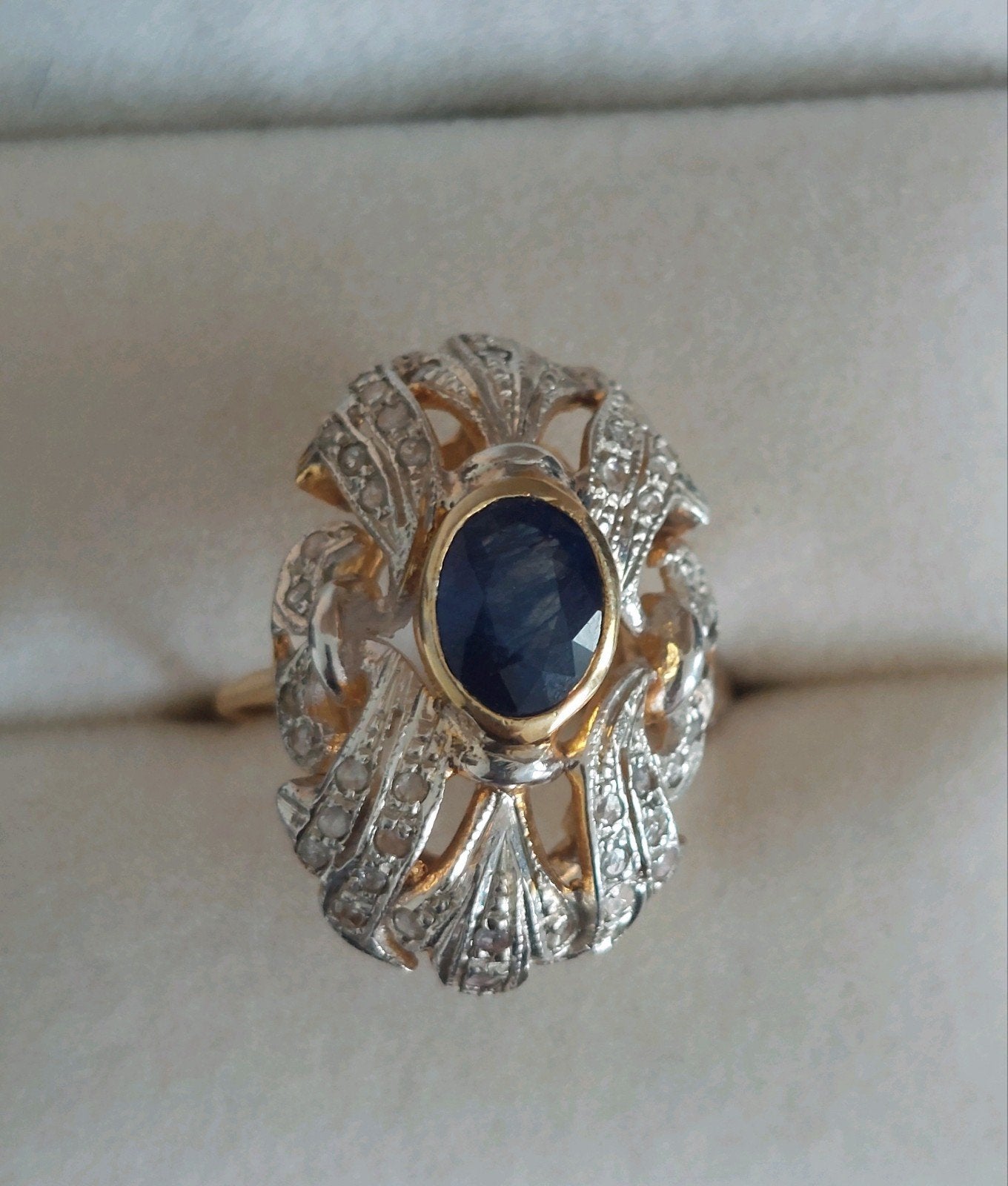 Handgemaakte 14 kt Italiaanse ring met saffier en diamant, Sieraden, Tassen en Uiterlijk, Ringen, Blauw, Ophalen of Verzenden