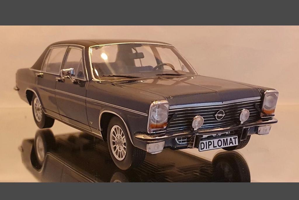 Opel B diplomat MCG 1:18, Hobby en Vrije tijd, Ophalen of Verzenden, Nieuw, Auto, Overige merken