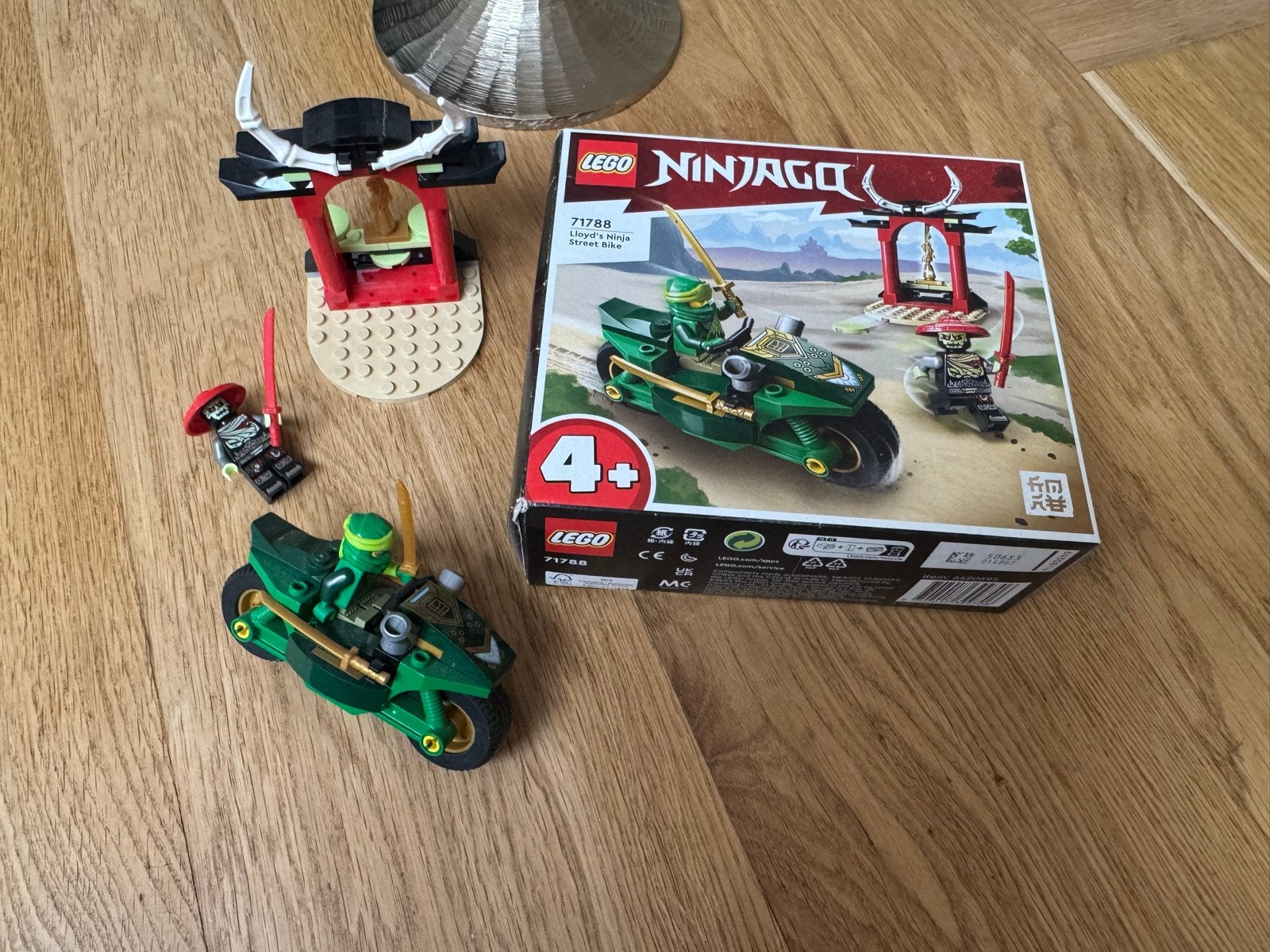 LEGO Ninjago Lloyd's Ninja Street Bike 71788