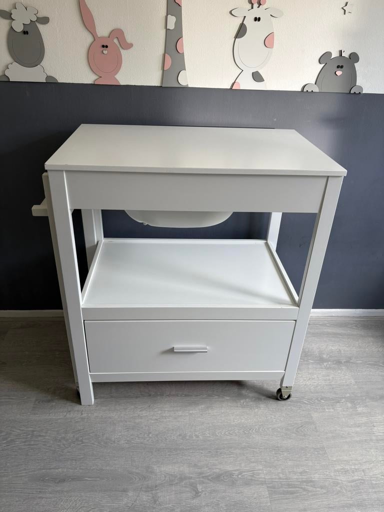 Comode met badje, Kinderen en Baby's, Kinderkamer | Commodes en Kasten, Ophalen, 50 tot 70 cm, 105 cm of meer, 100 cm of meer