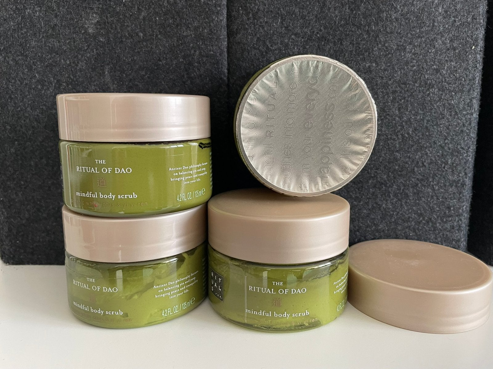 Rituals Dao mini body scrub pot 125 ml laatste stuks, Ophalen of Verzenden, Nieuw, Gehele gezicht