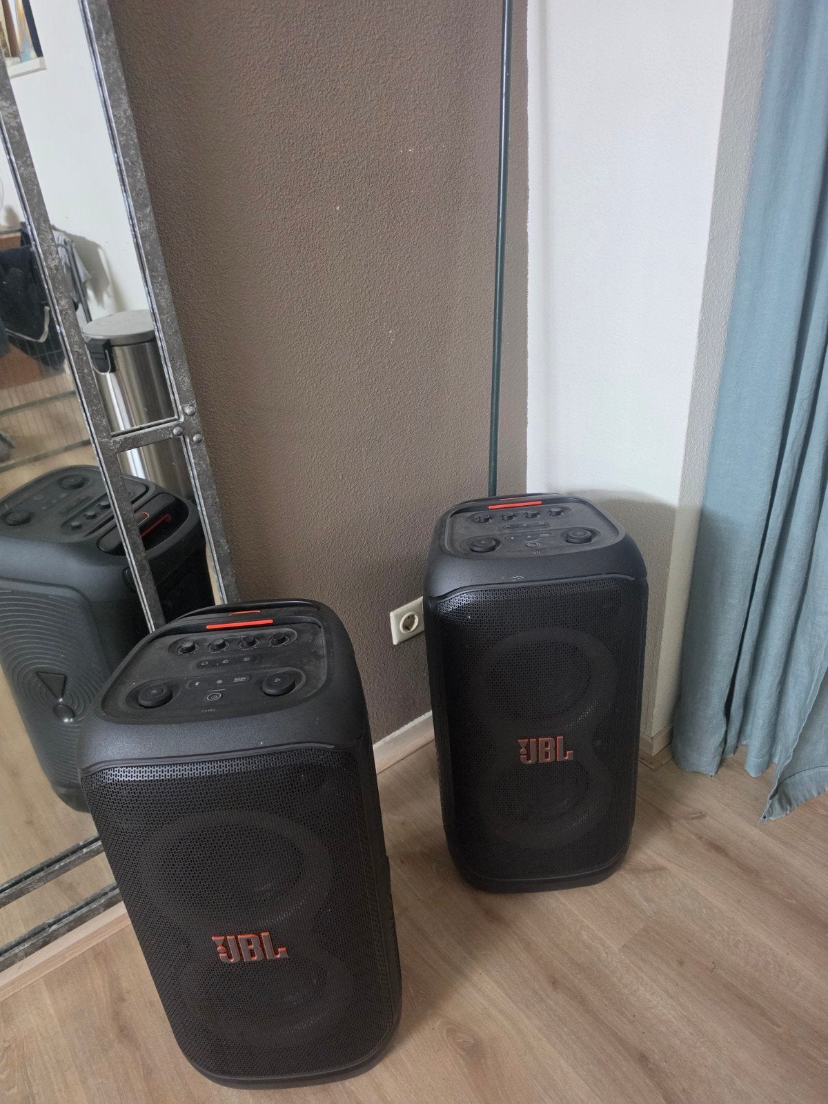 JBL Partybox 320 - Draagbare Party Speaker (2 stuks), Audio, Tv en Foto, Luidsprekers, JBL, Party speaker, Zo goed als nieuw, Bluetooth