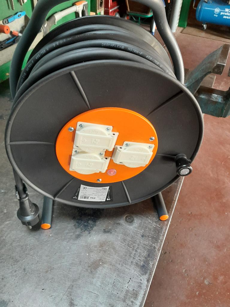 Nieuwe Gilze EZ Winder professionele kabelhaspel 3G2.5, Ophalen of Verzenden, Nieuw, Kabel of Snoer