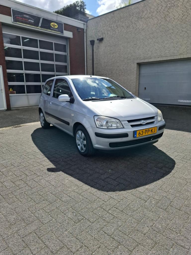 Hyundai Getz 1.3 3DRS 2004 Grijs Airco., Voorwielaandrijving, 40 €/maand, 4 cilinders, Metallic lak