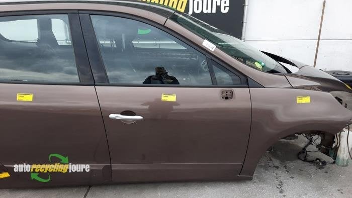 Portier 4Deurs rechts-voor van een Renault Grand Scenic (TEC, Gebruikt, -, -, -
