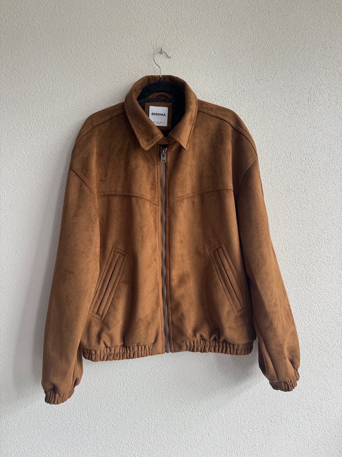 Bershka Y2K cognac brown faux suede bomber jack, Bruin, Maat 42/44 (L), Bershka, Ophalen of Verzenden