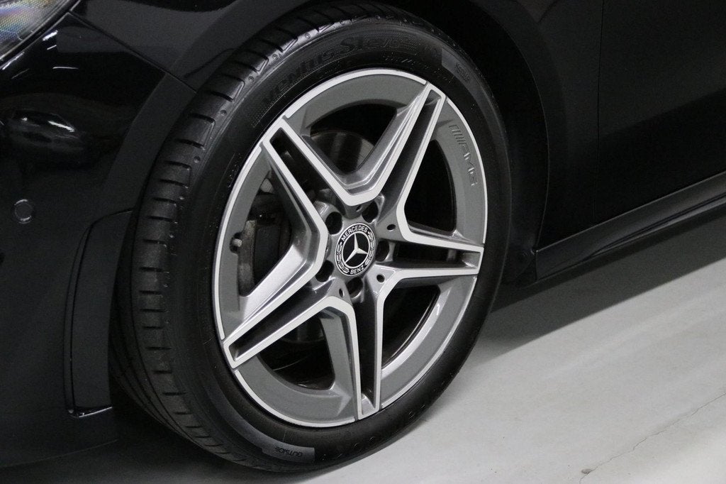 Mercedes-Benz B-klasse 180 Business Solution AMG-style/ Wide, Auto's, 136 pk, Gebruikt, 4 cilinders, 700 kg